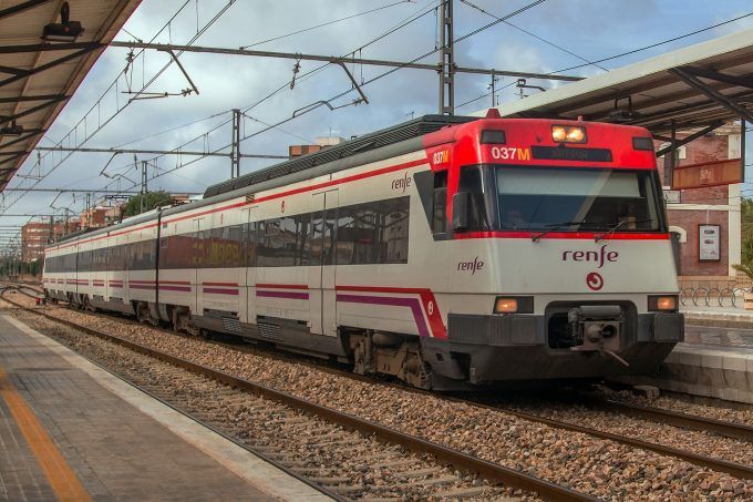 RENFE_447_-_Silla_-_2014-07-24