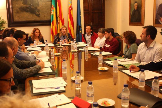 22-10-19 Amparo Marco reunión Europa Transforma Castelló con centros educativos