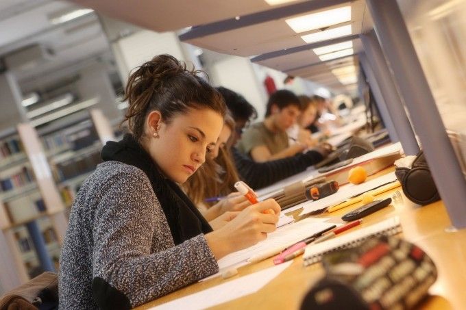 biblioteca-estudiantes