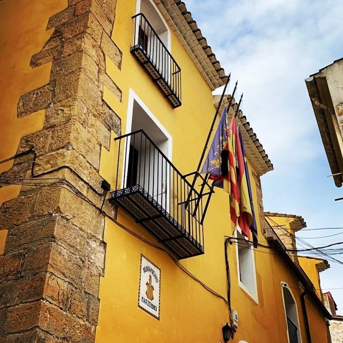 ayuntamiento suera ayuntamiento suera