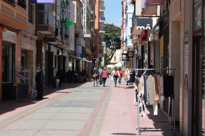 calle comercial burriana