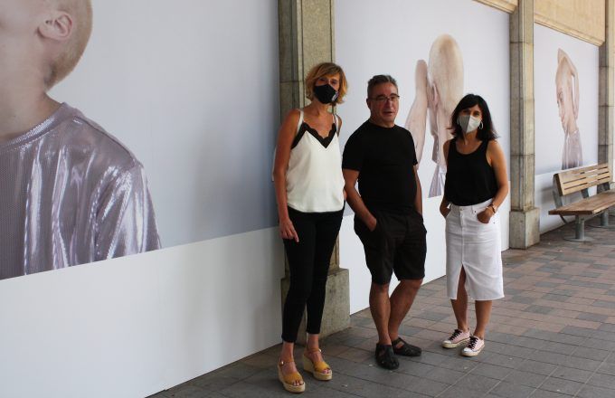 150721 Ruiz Belinchón Negre 'Liminal' Façana Mercat 150721 Ruiz Belinchón Negre 'Liminal' Façana Mercat