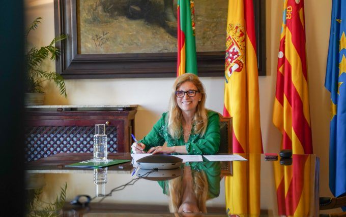 Amparo Marco en una reunión de la Rimig Amparo Marco en una reunión de la Rimig