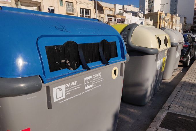 Contenidor reciclaje vinaros Contenidor reciclaje vinaros