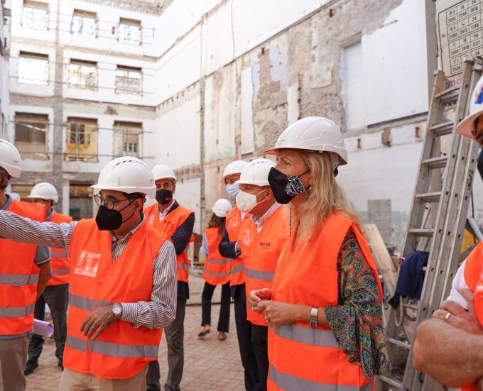 Marco en las obras del centro de envejecimiento activo Marco en las obras del centro de envejecimiento activo