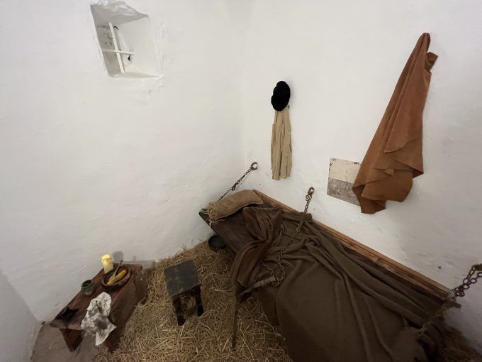 antigua prisión medieval de la Font de Dins Onda