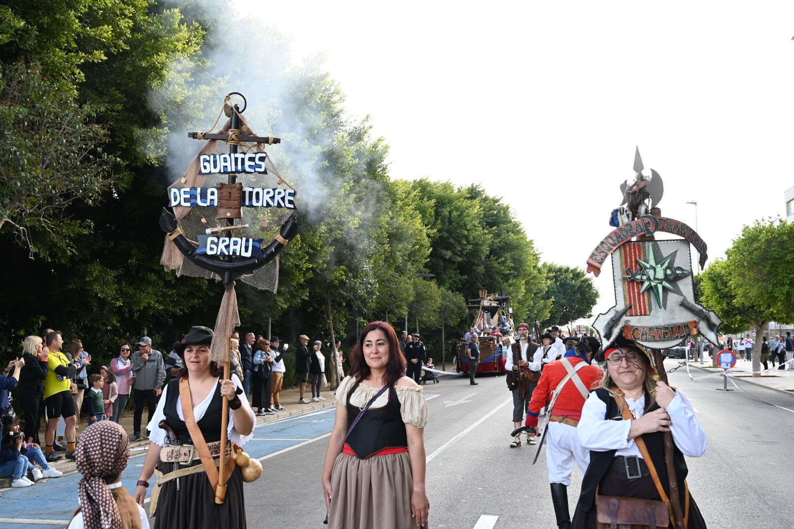 Desfilada de Carnestoltes en el Grau de Castelló
