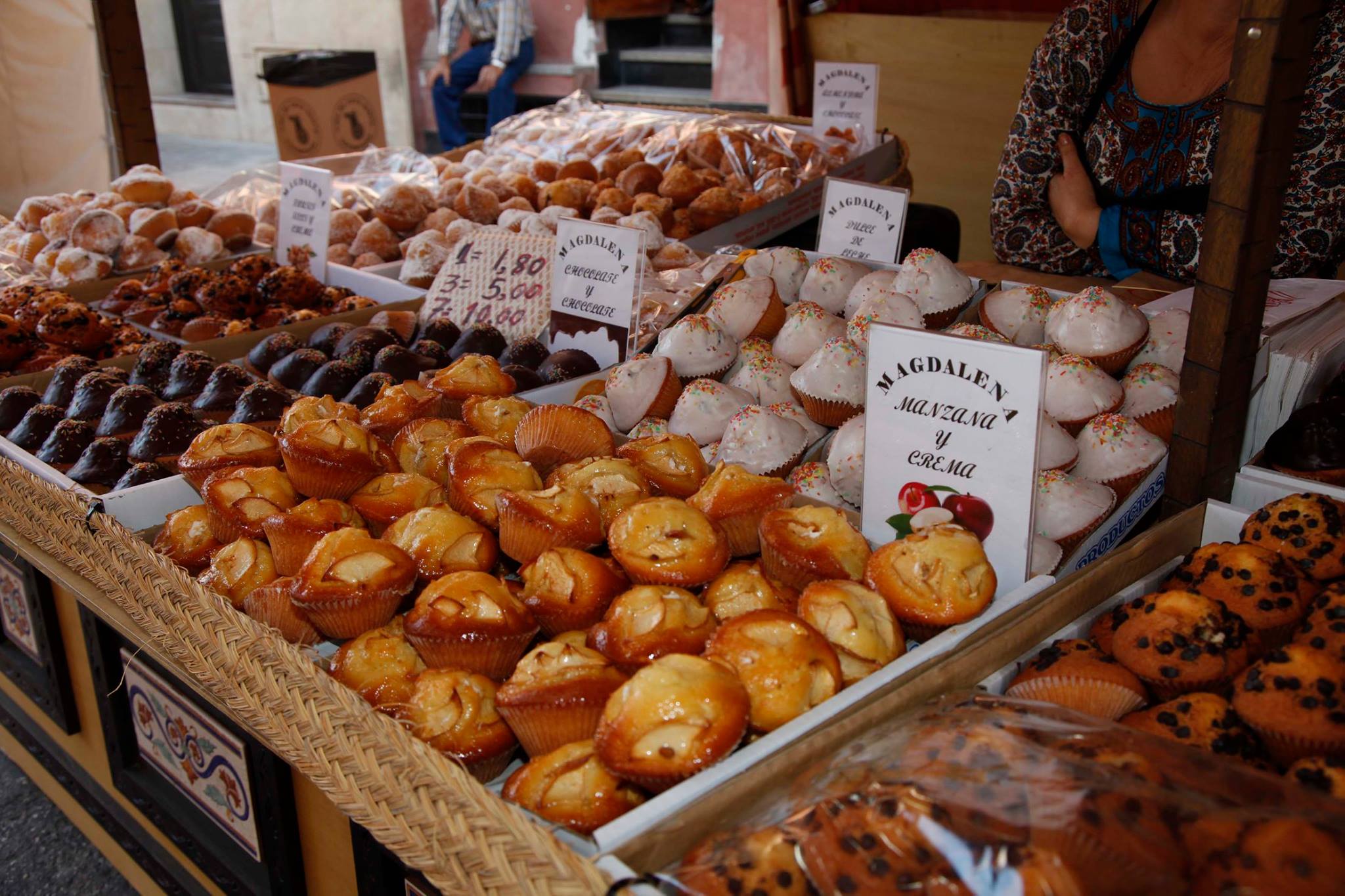 Dolços artesans en un mercat nadalenc a Castelló