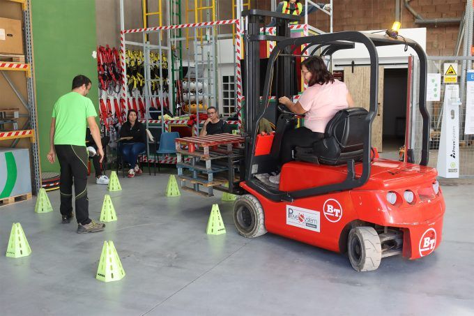 Curso de carretilla - Onda Curso de carretilla - Onda