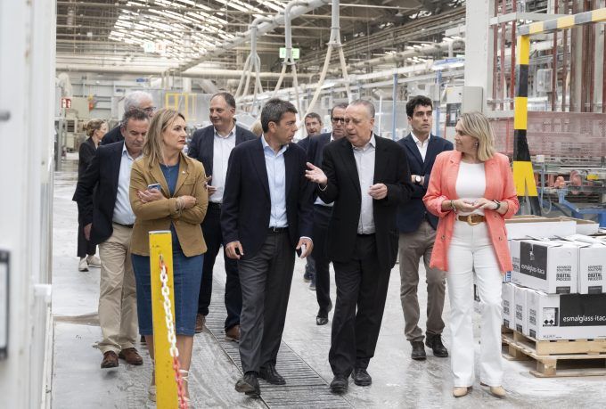 Visita TAU Porcelánico (1) Visita TAU Porcelánico (1)