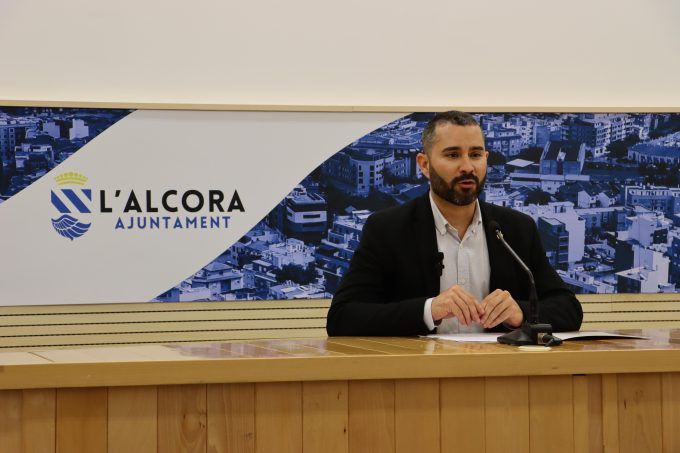 alcalde de l'alcora samuel falomir