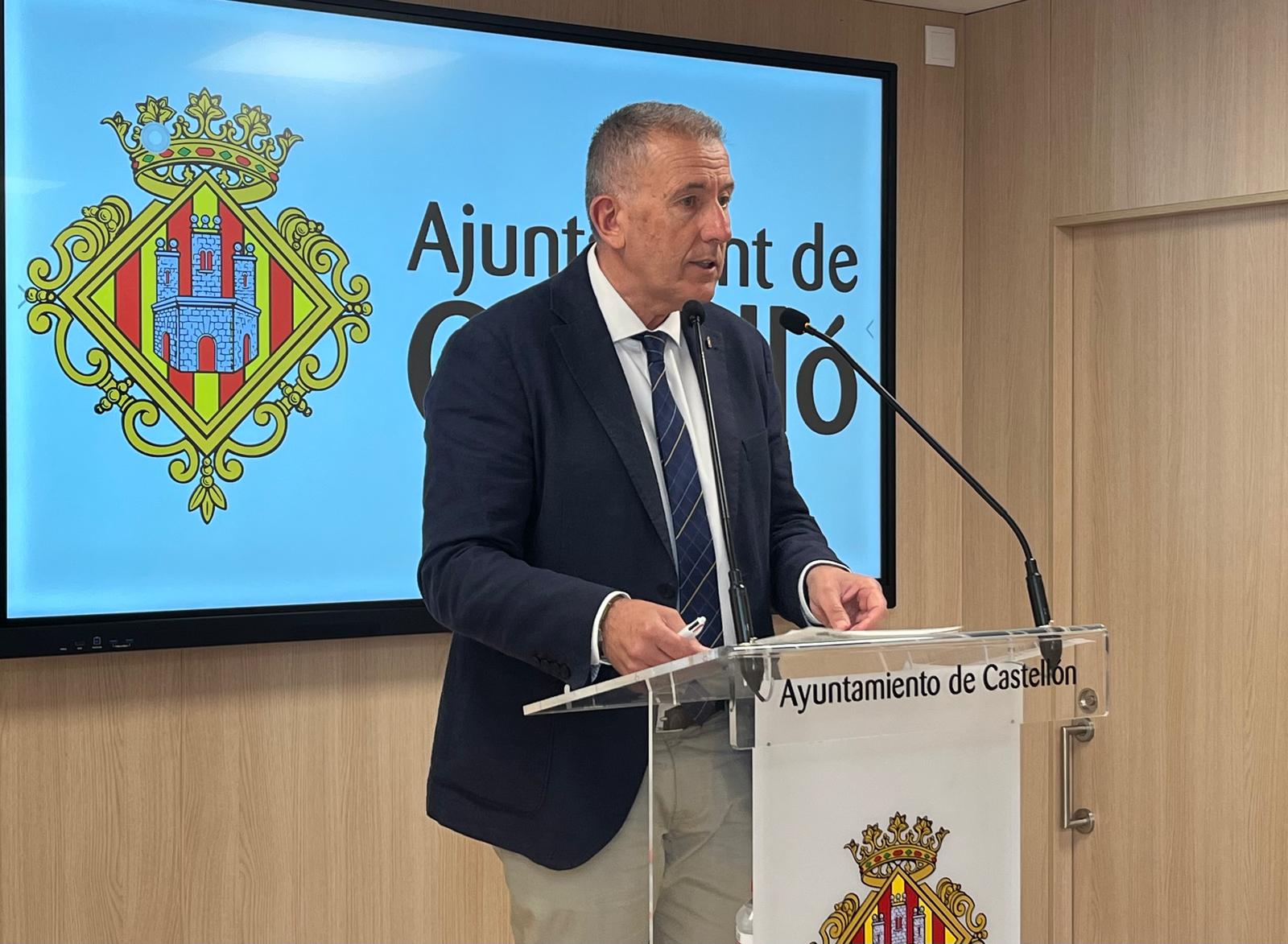 Vicent Sales, el portaveu del govern de l'Ajuntament de Castelló, en roda de premsa