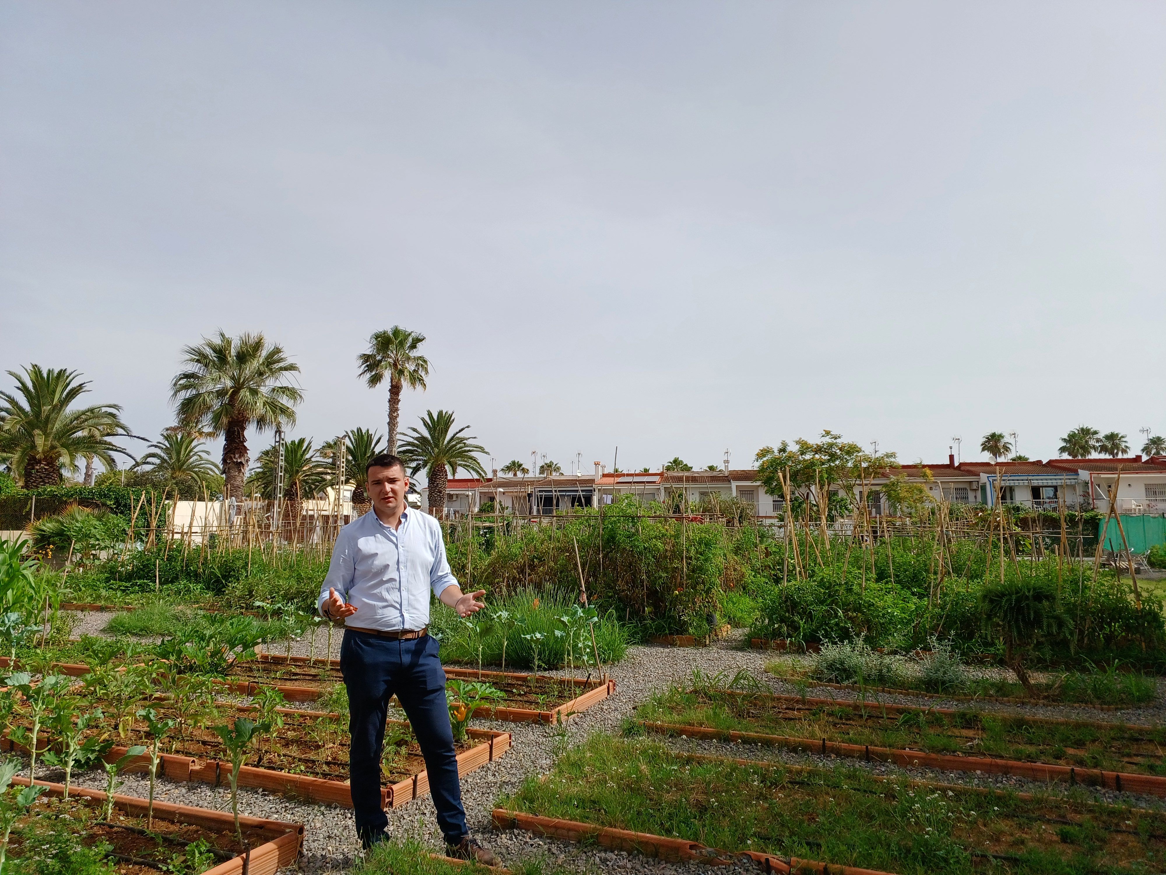 El regidor Borja Castell en l’Hort de la Mar