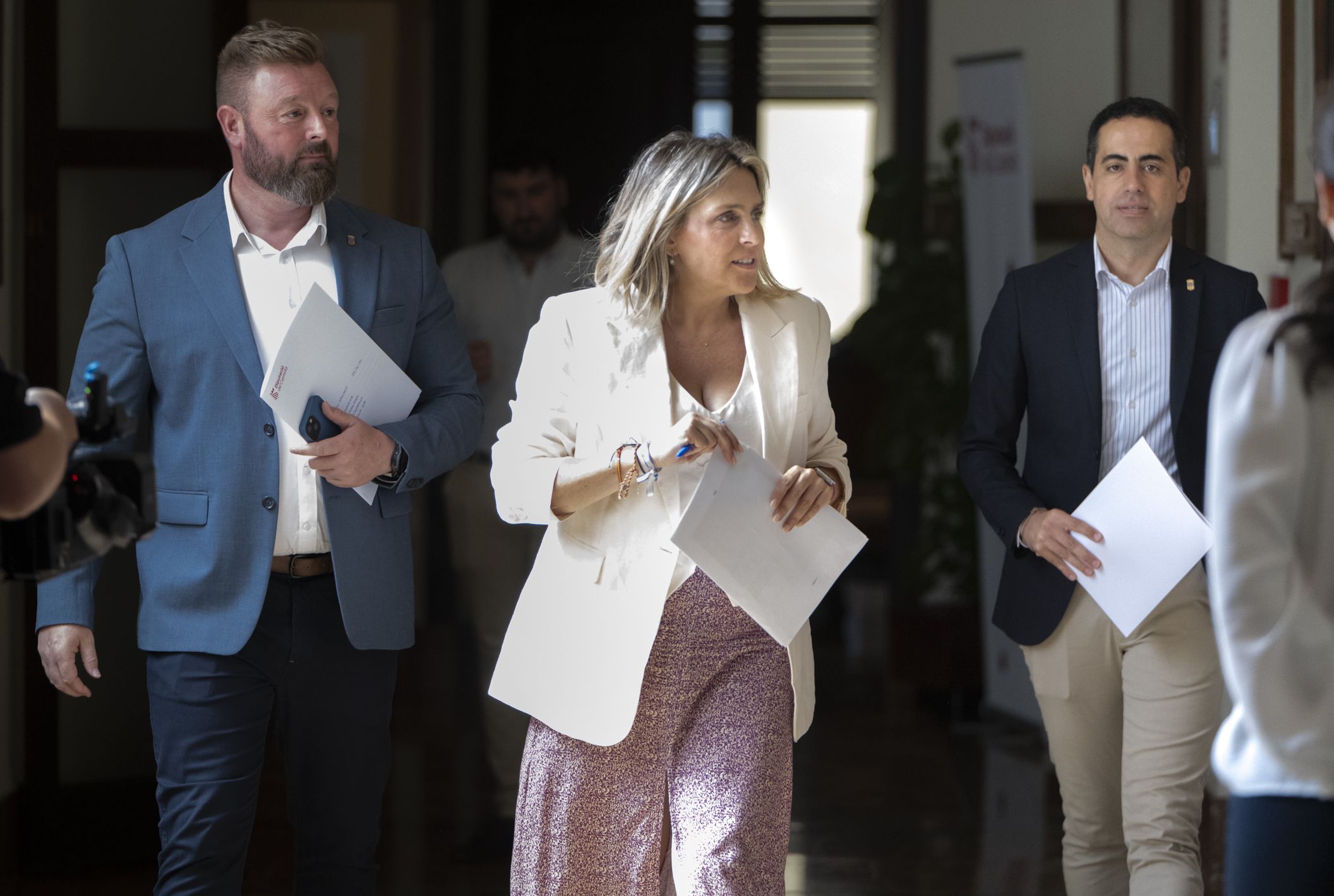 La presidenta de la Diputació de Castelló,Marta Barrachina, el vicepresidente Héctor Folgado y el diputado de Ciclo Integral del Agua, Iván Sánchez