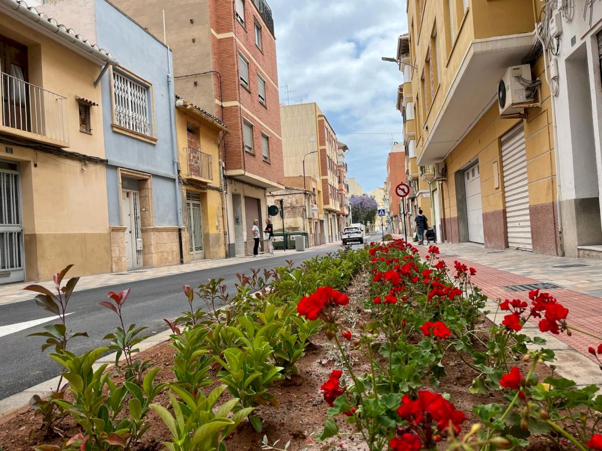 Una calle del centro de Castellón tras las obras de adecuación a la Zona de Bajas Emisiones