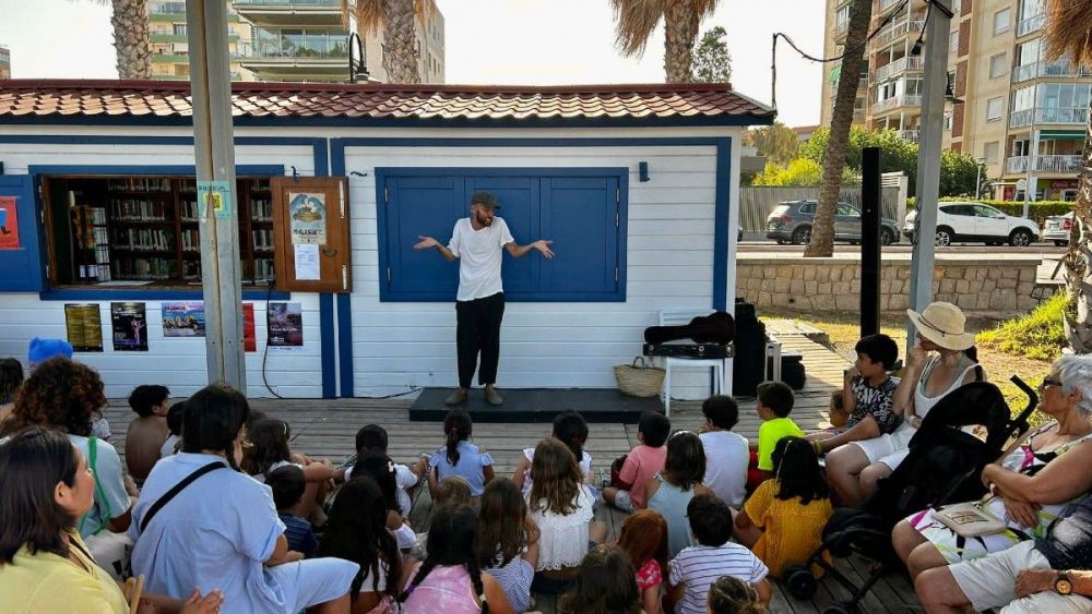 Un espectáculo del ciclo 'Contacontes a la mar' de Benicàssim