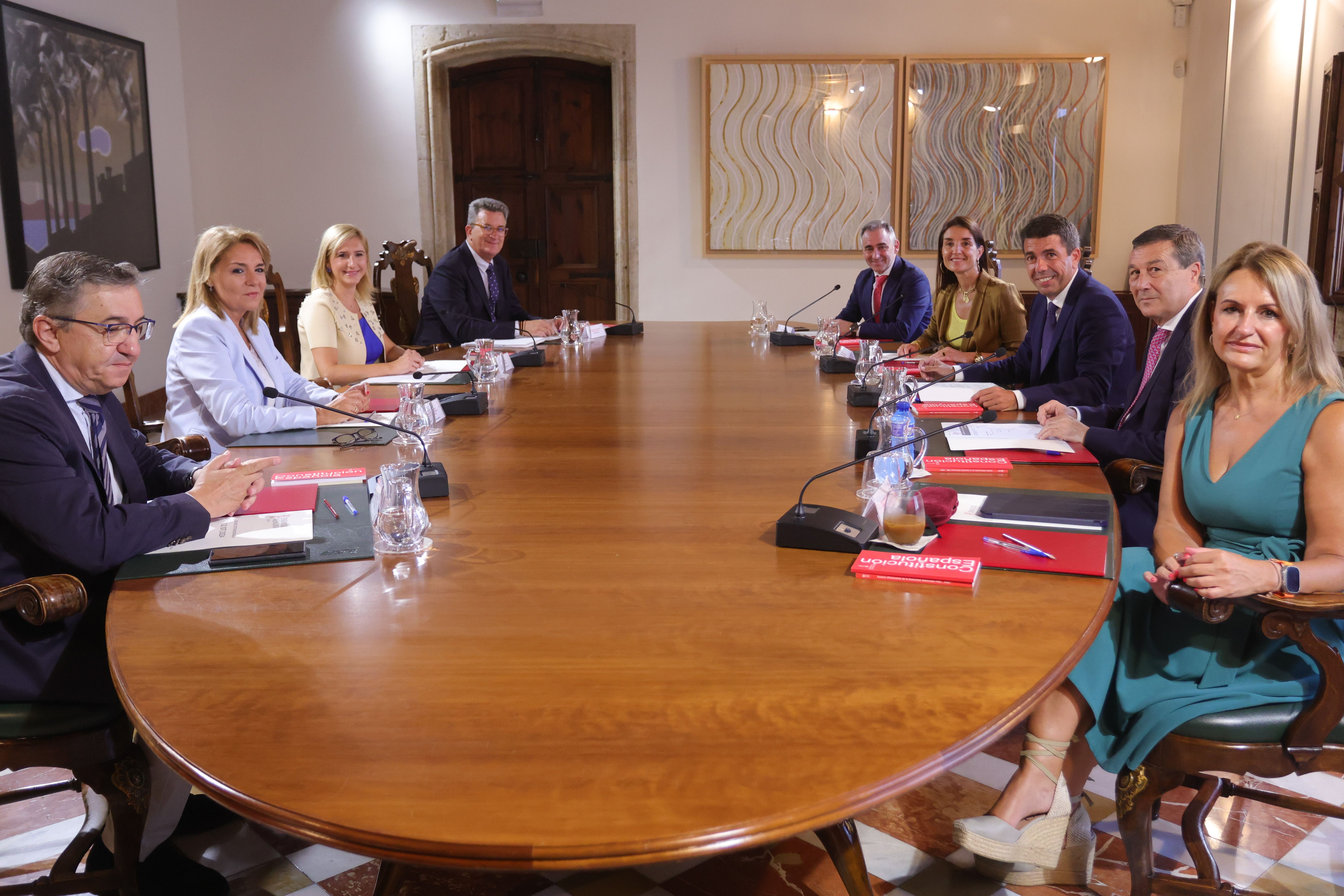 Celebració del ple extraordinari del nou Consell de la Generalitat Valenciana