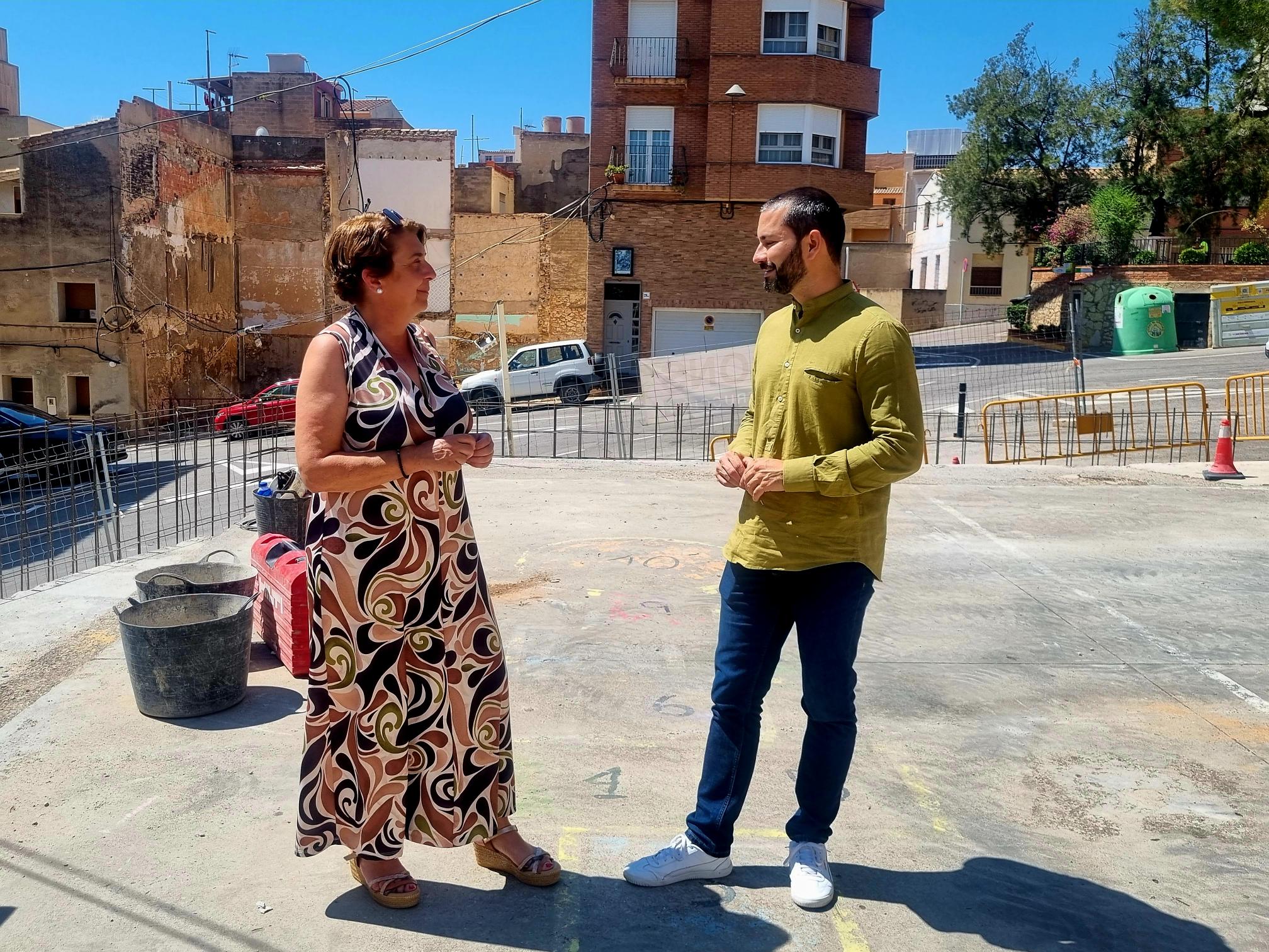 Samuel Falomir i Ana Huguet visiten el CEIP Comte d’Aranda on han començat les obres