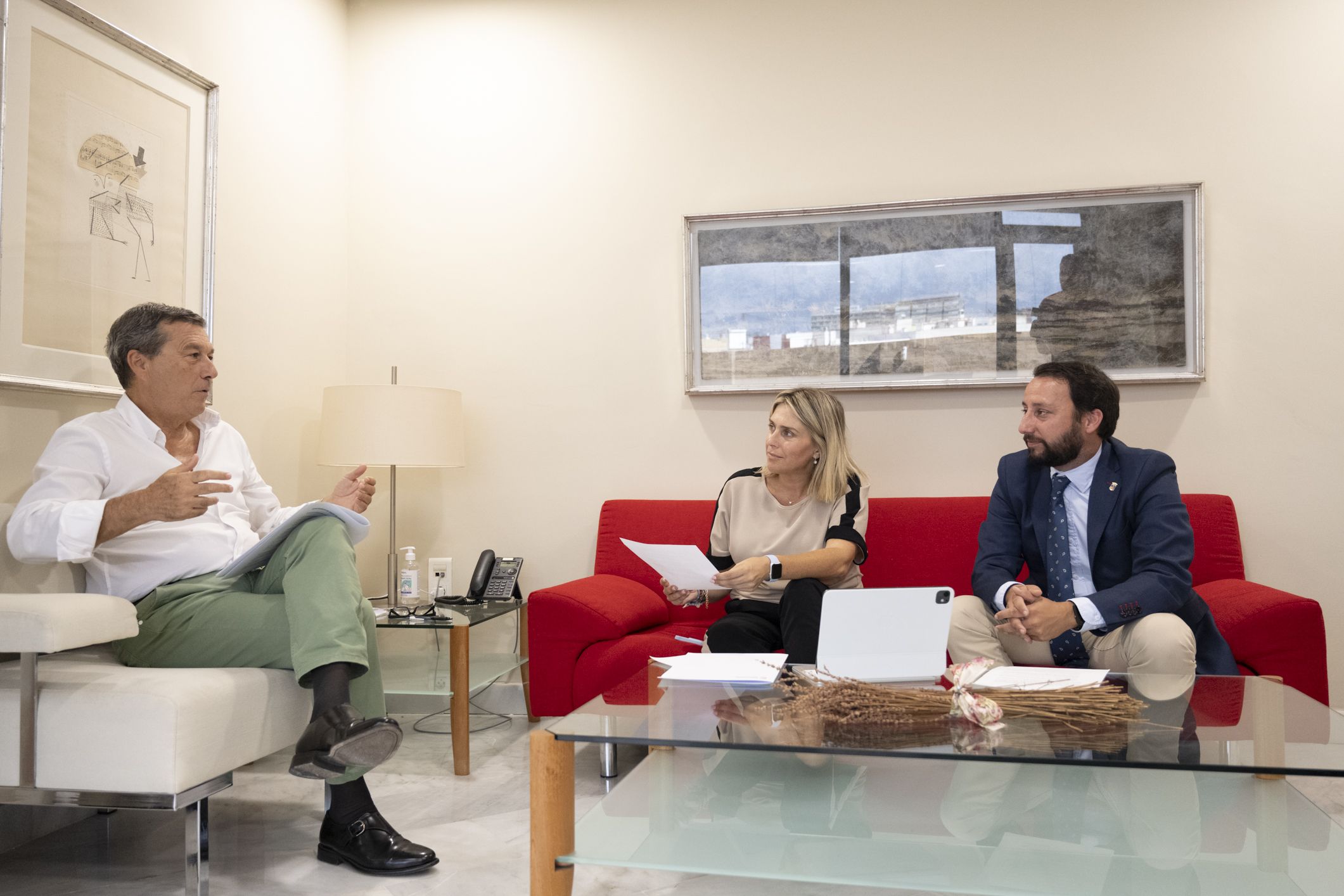 Reunión entre Marta Barrachina y el conseller de Sanidad, Marciano Gómez