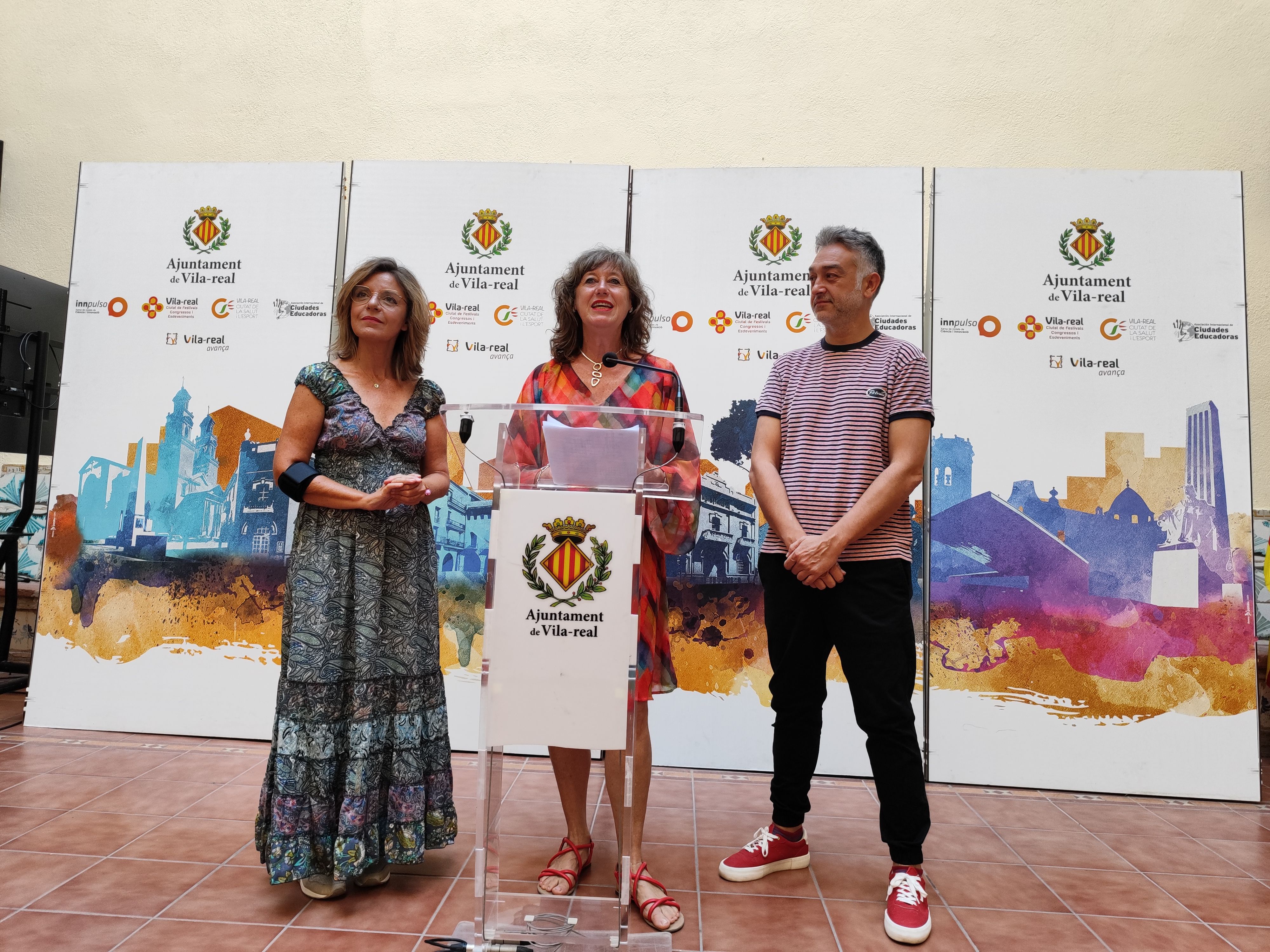 Presentación de la programación de actos por el centenario del nacimiento de Estellés en Vila-real