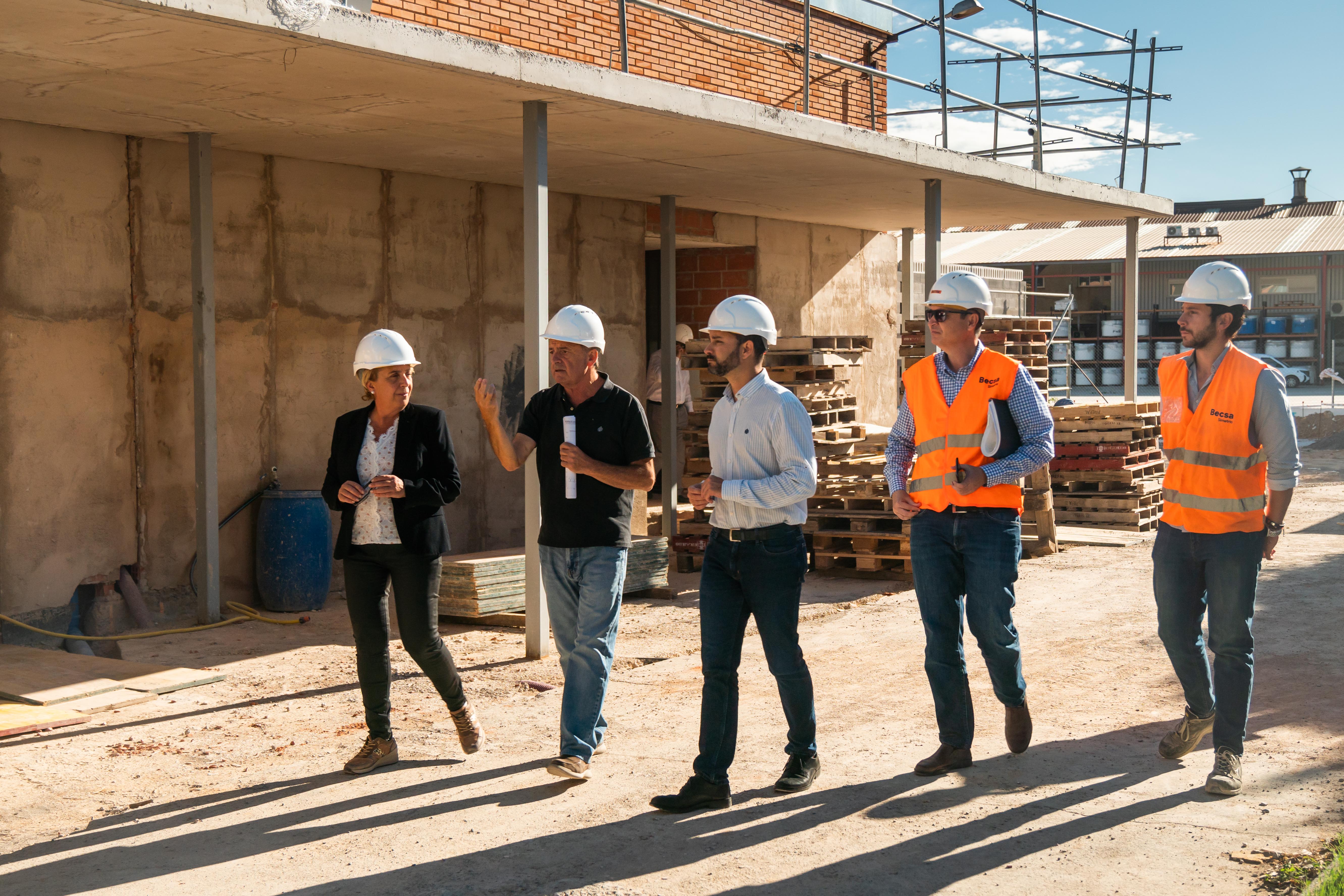 L'equip de govern de l'Alcora visita les obres de l'IES Ximén d’Urrea