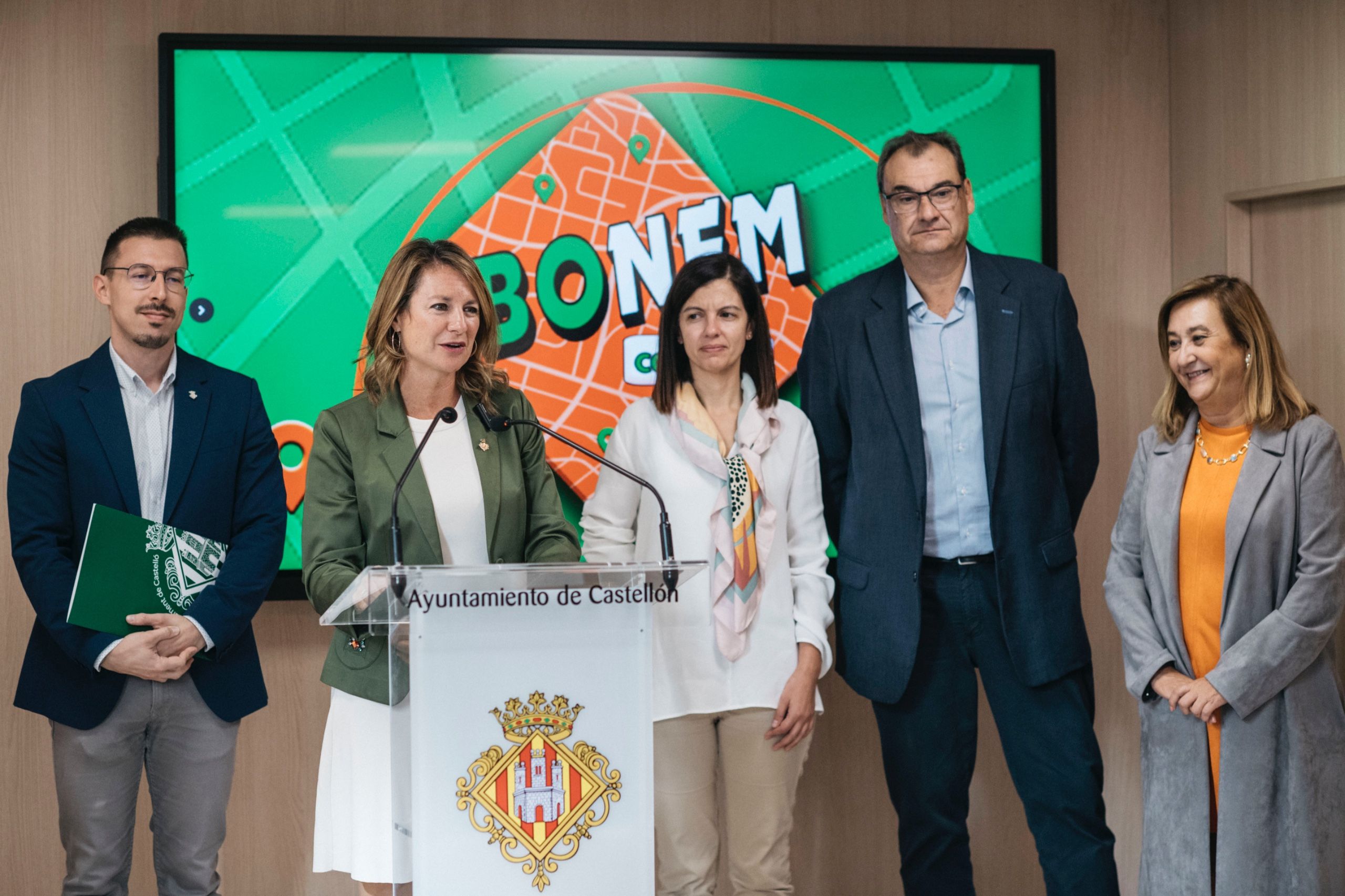 La alcaldesa de Castellón, Begoña Carrasco, presenta la campaña de bonos comerciales