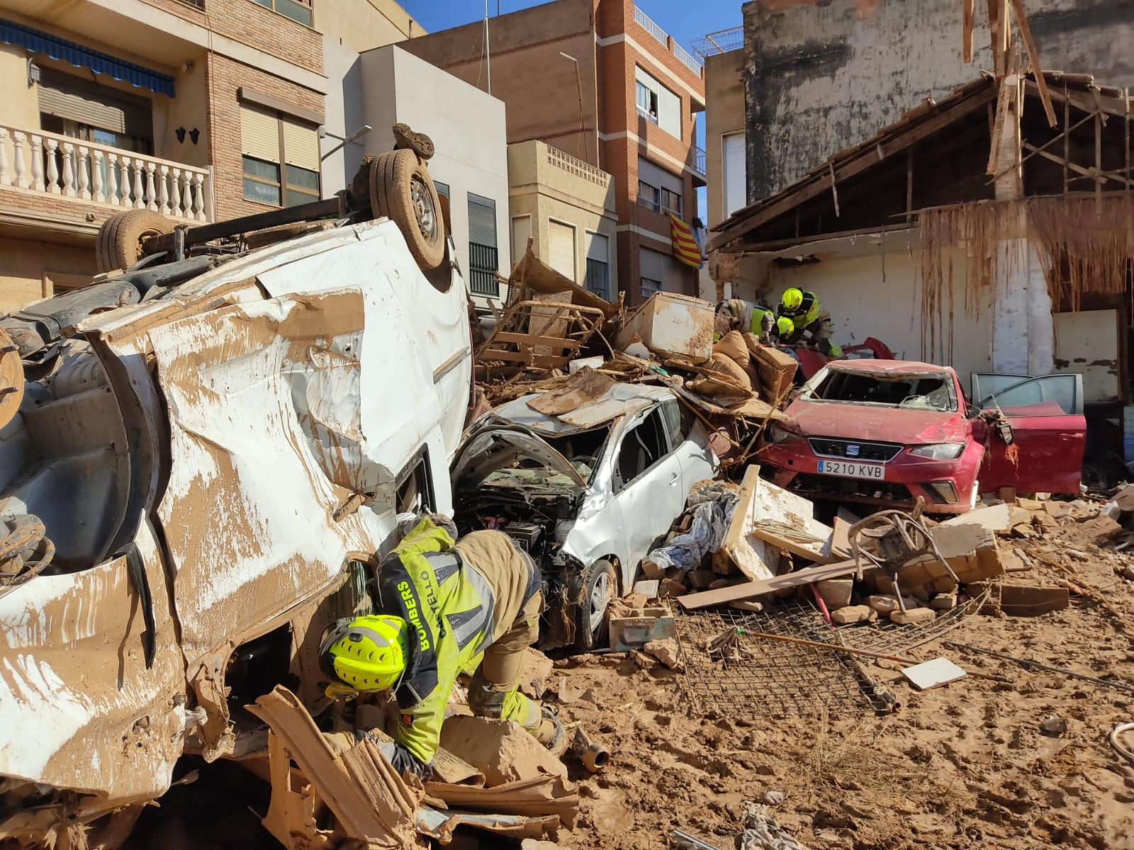 Bombers de Castelló en els municipis afectats per la DANA en Vallència