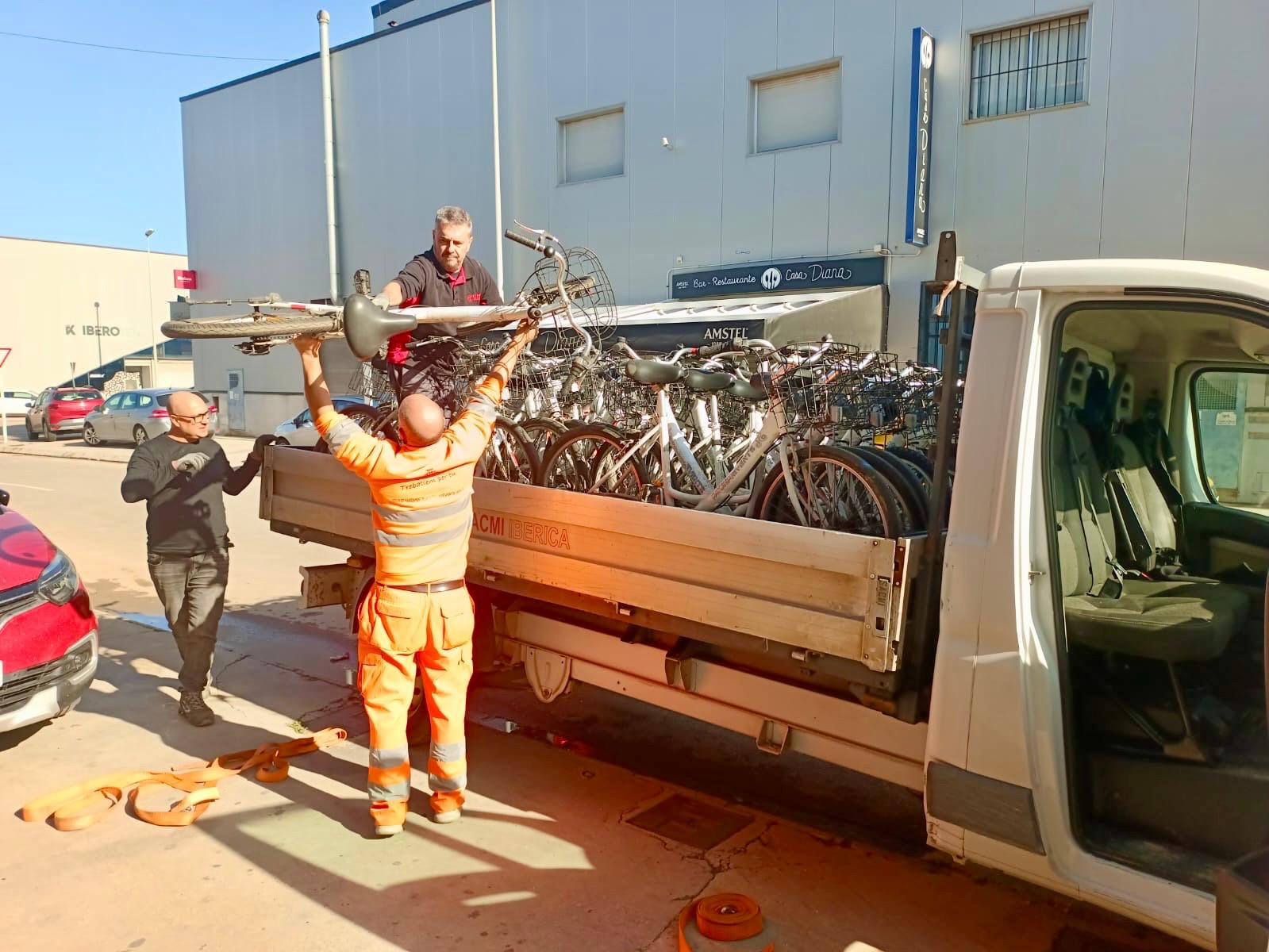 Donació de bicis a Castelló per la DANA