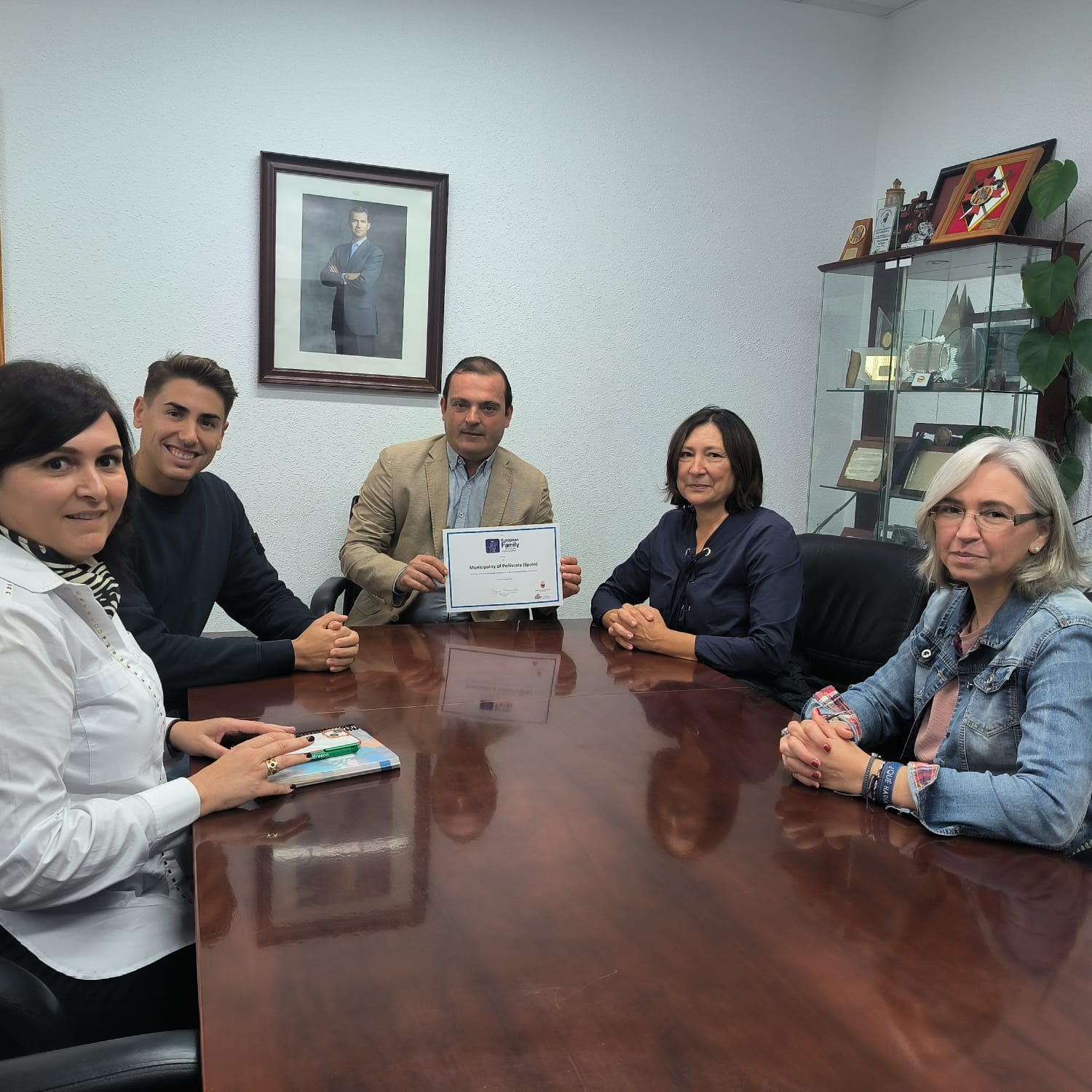 Certificat de Peníscola en la Xarxa de Municipis Europeus Family-Friendly