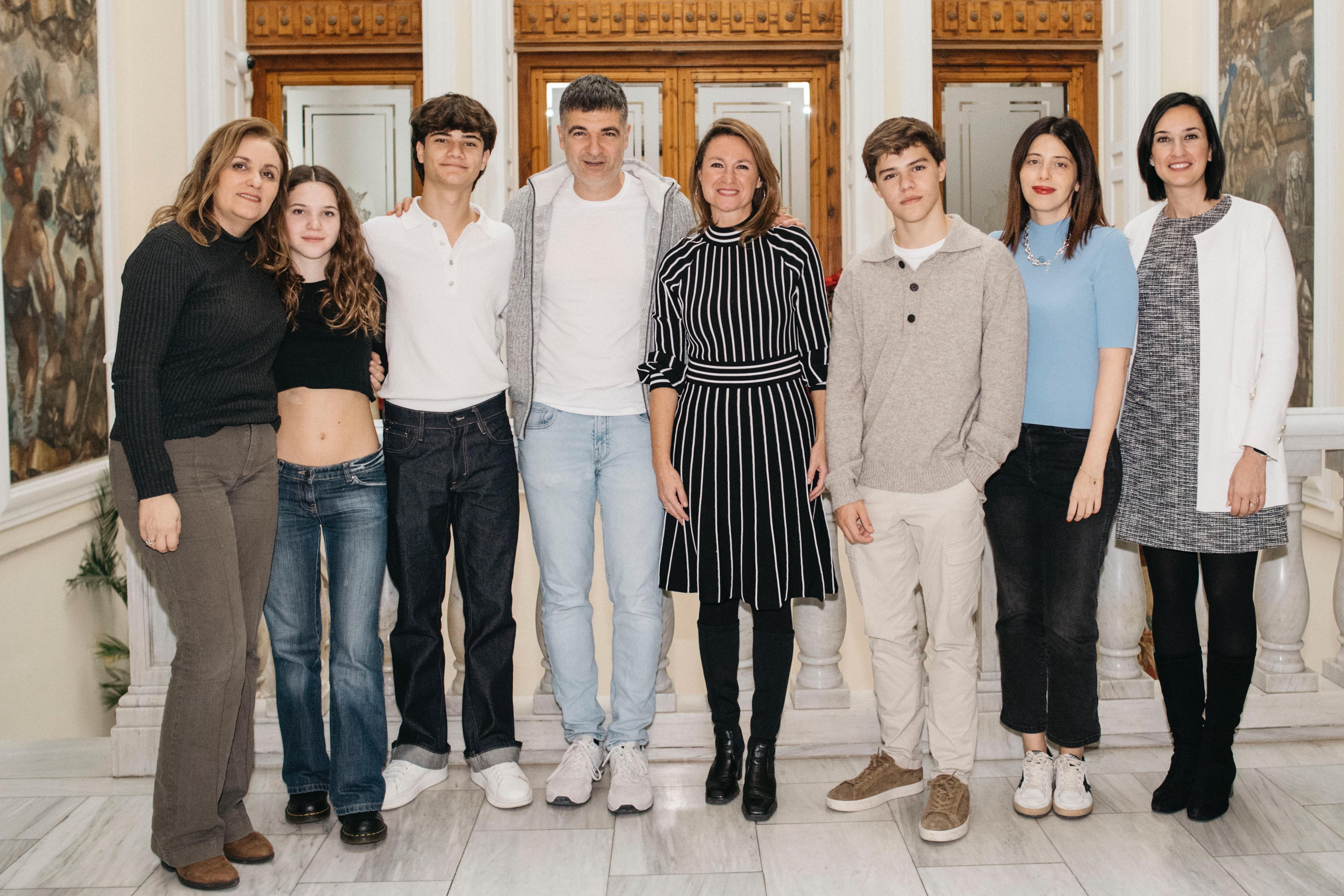Recepción de Eloy Moreno y parte del equipo de 'Invisible'