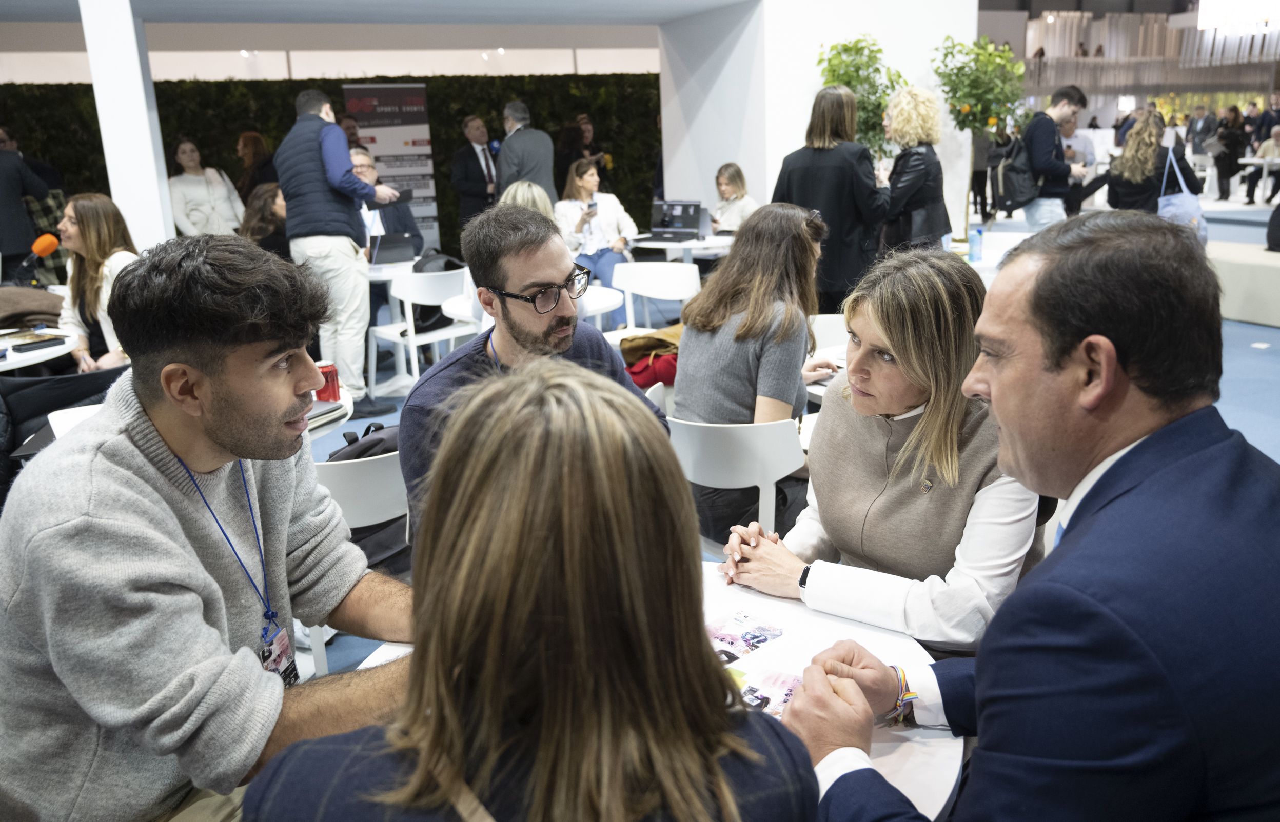 Reunió de la Diputació amb Konsak Produccions