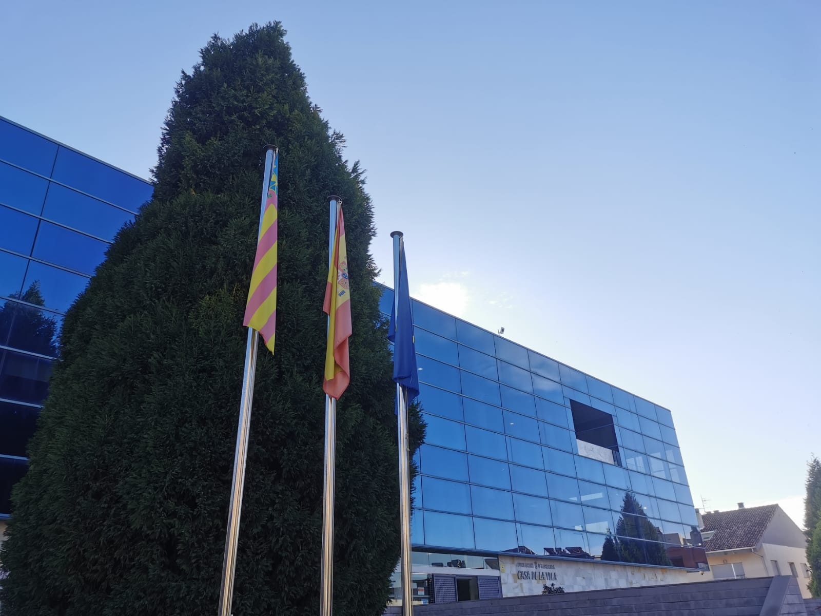 Façana de l'Ajuntament d'Almenara