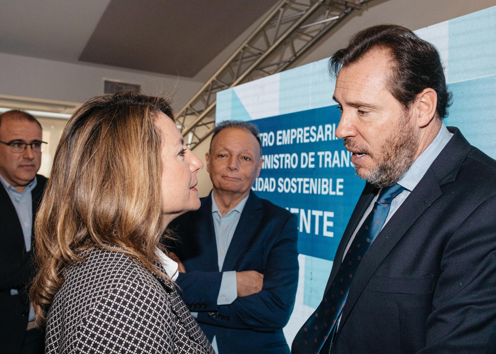 Begoña Carrasco y Óscar Puente