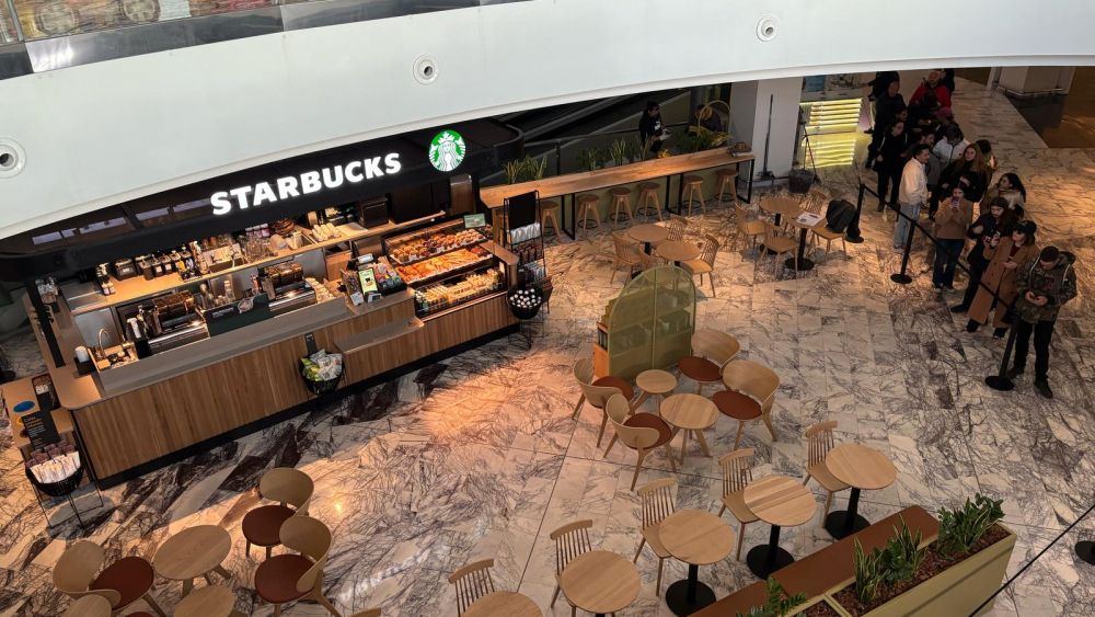 Starbucks del Centro Comercial Salera de Castellón Starbucks del Centro Comercial Salera de Castellón