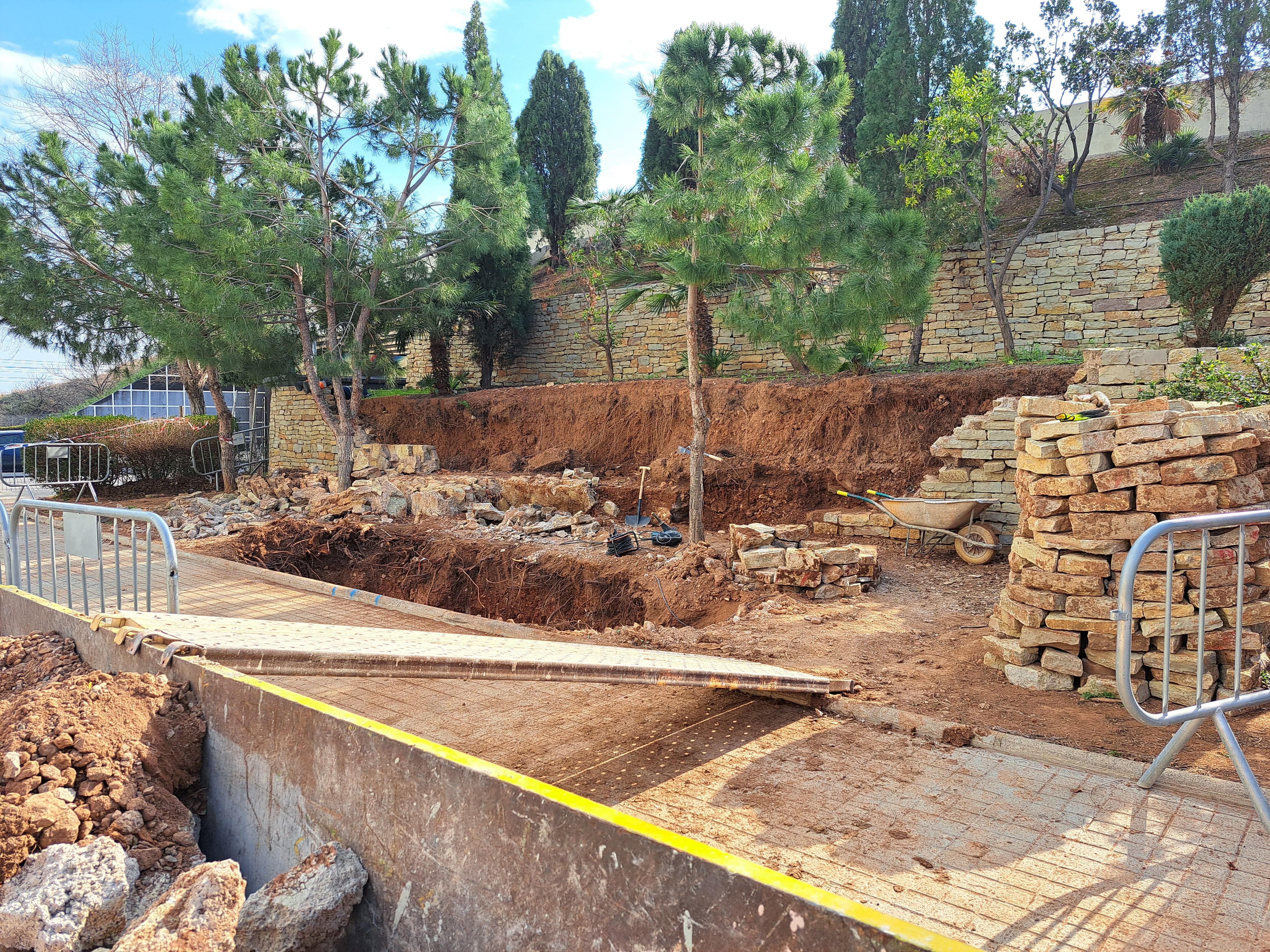 Reparación de tuberías en el puente de la Gallega