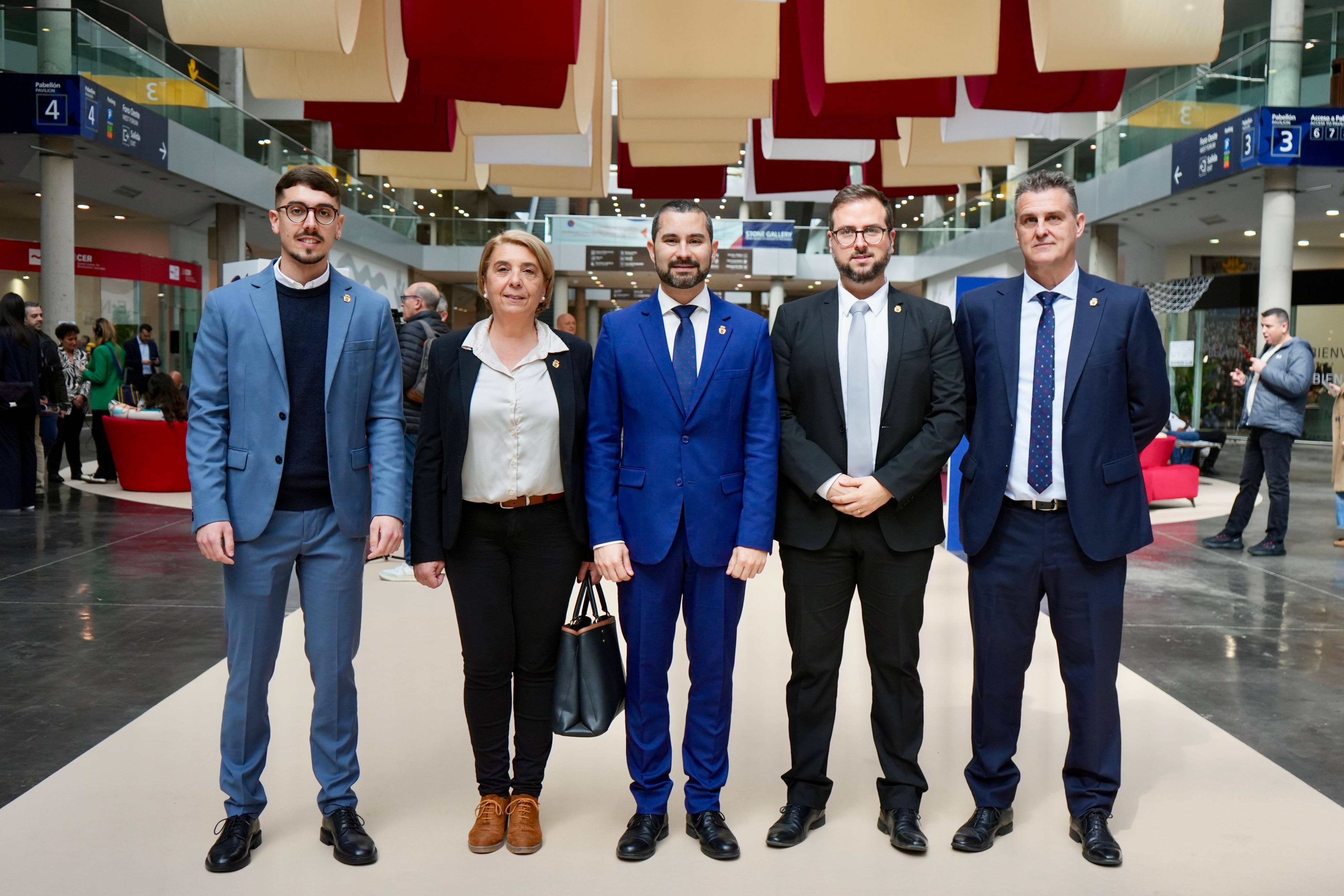 Visita de l'Alcora en Cevisama