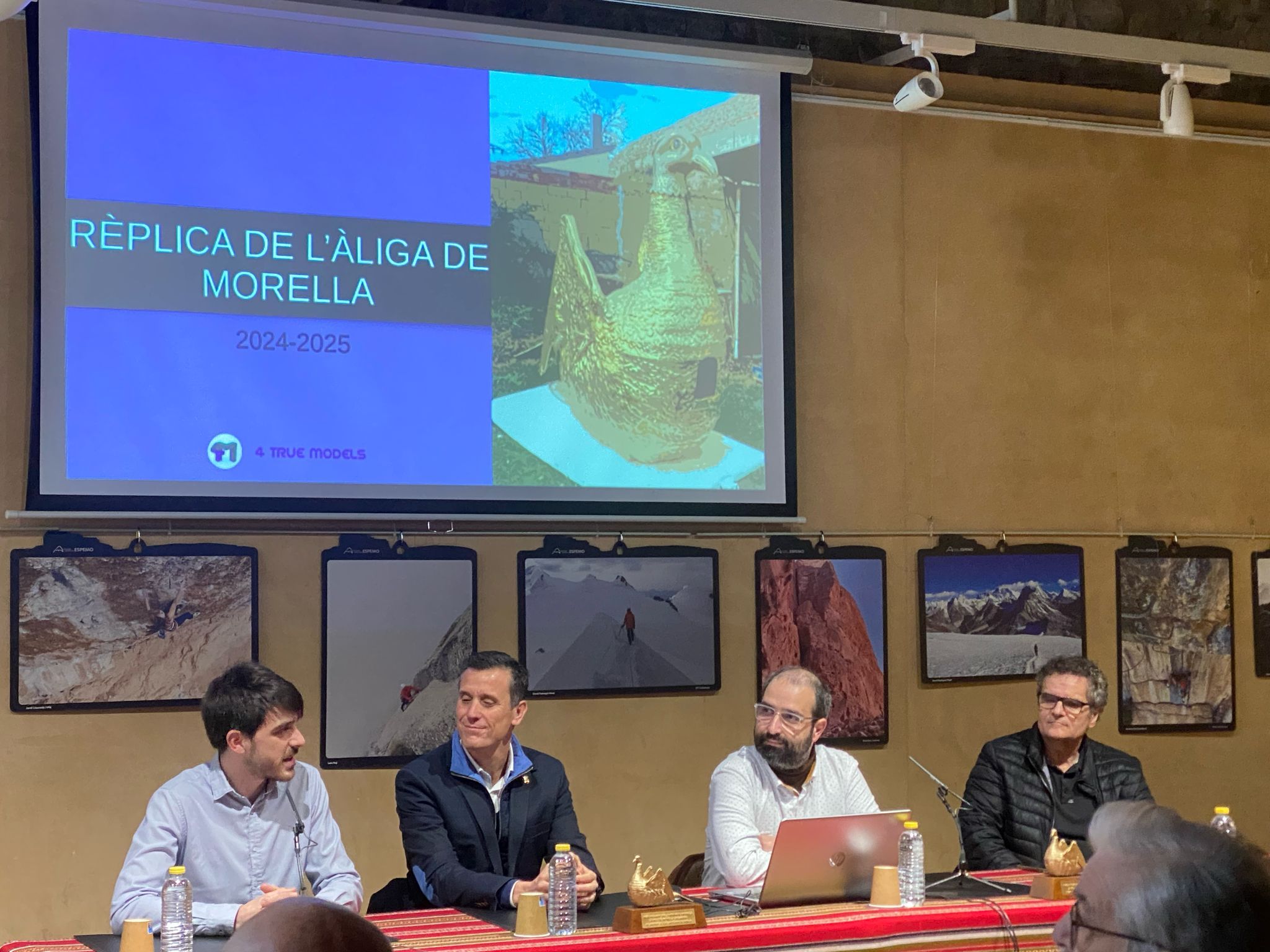 Réplica Àliga
