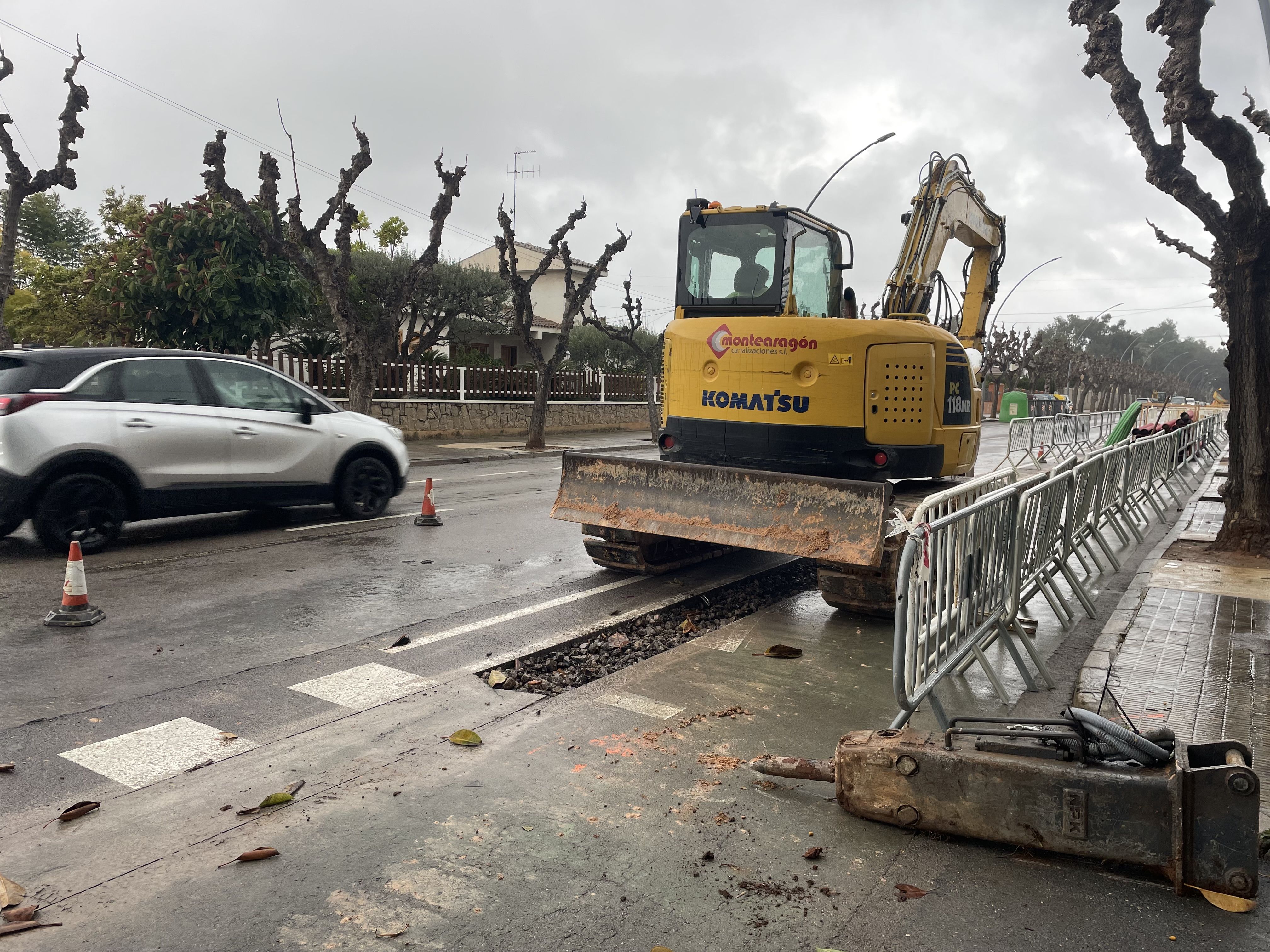 Obres de soterrament de la línia de mitja tensió a Vila-real