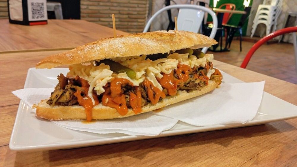 Pollo Pikón, bocadillo de Pollo Pikón, bocadillo de