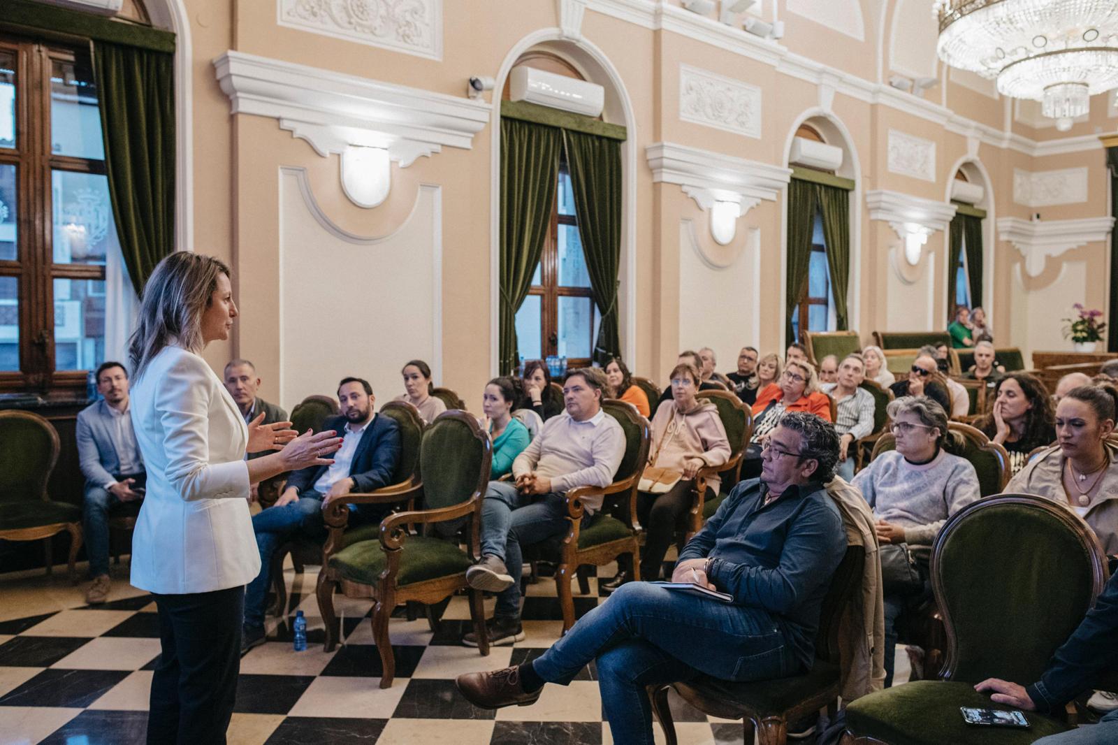 Reunió amb vendedors del Mercat Central de Castelló