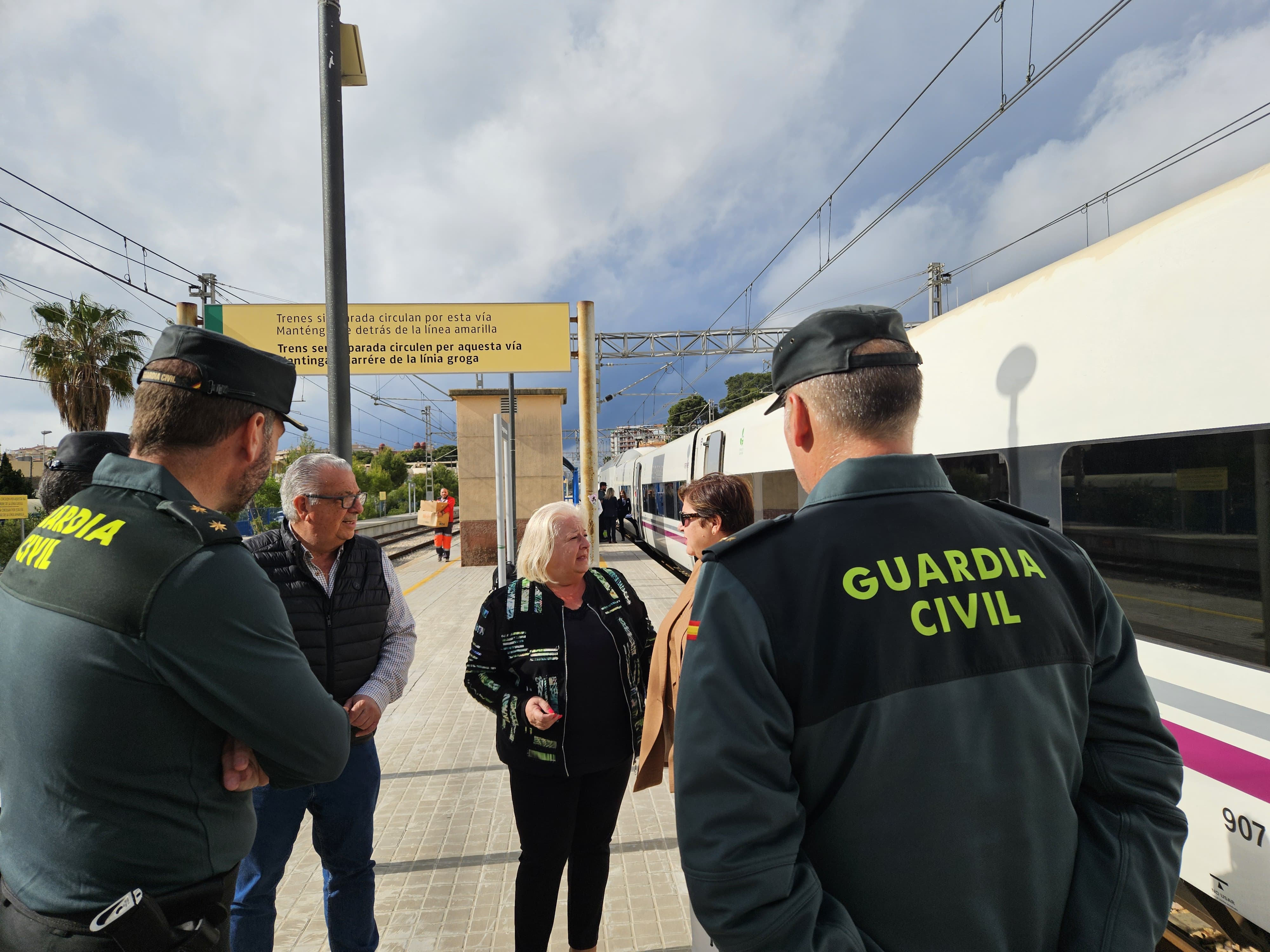 Tren afectat per l'apagada a Orpesa