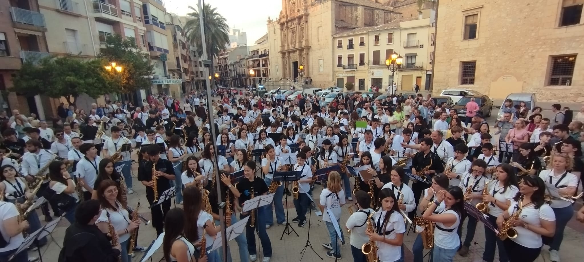 L'alumnat de Saxo del Centre Municipal de les Arts de Borriana participa en la trobada Sincronisax a Llíria