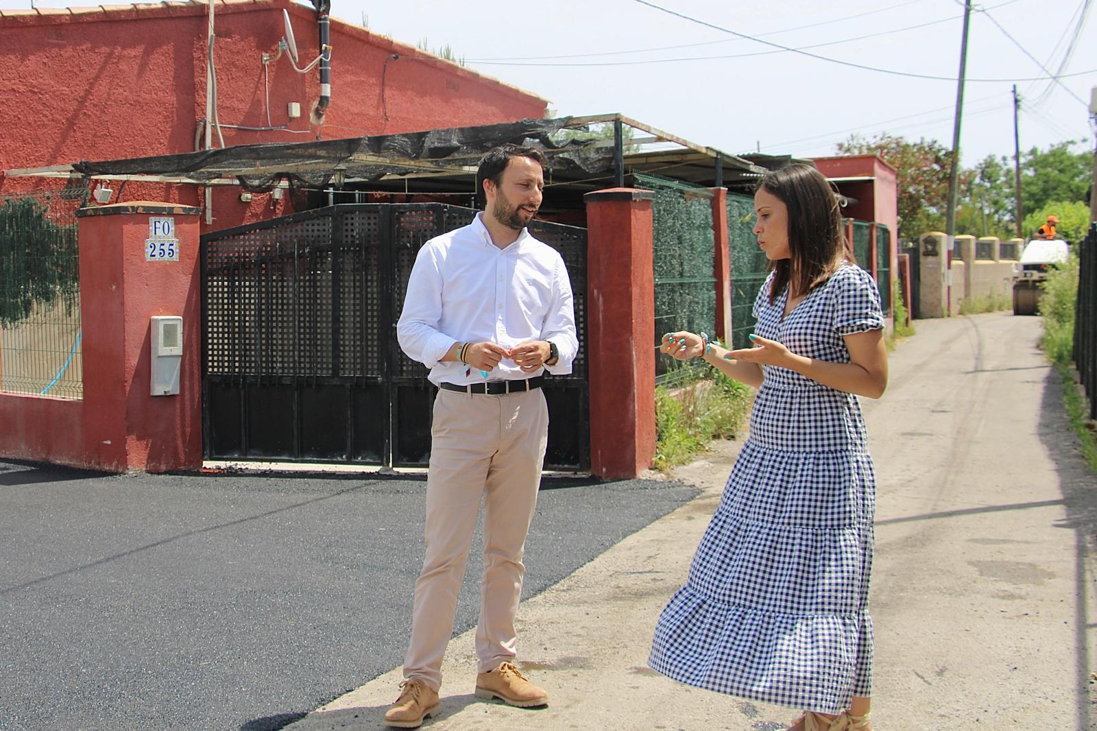 Visita a les noves zones asfaltades