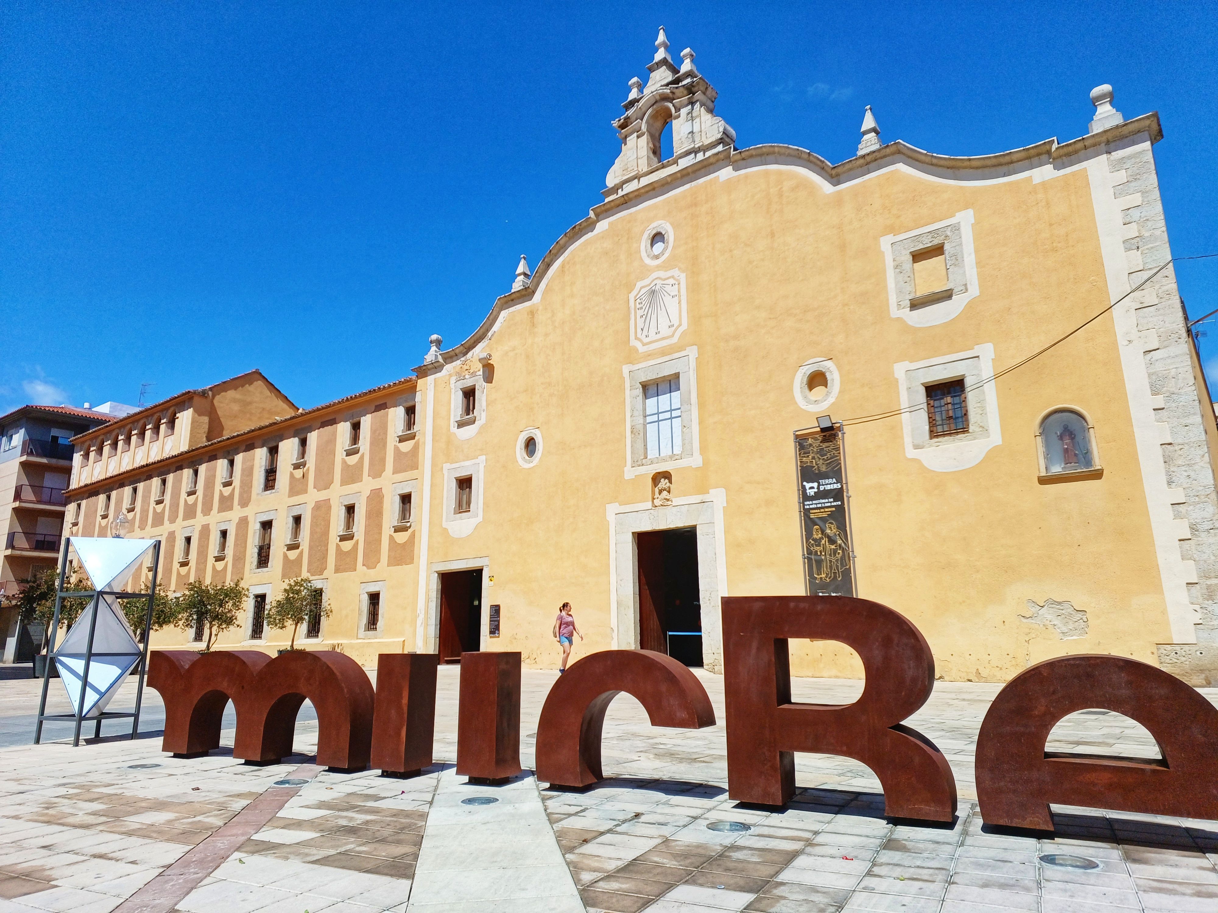 Façana del Mucbe