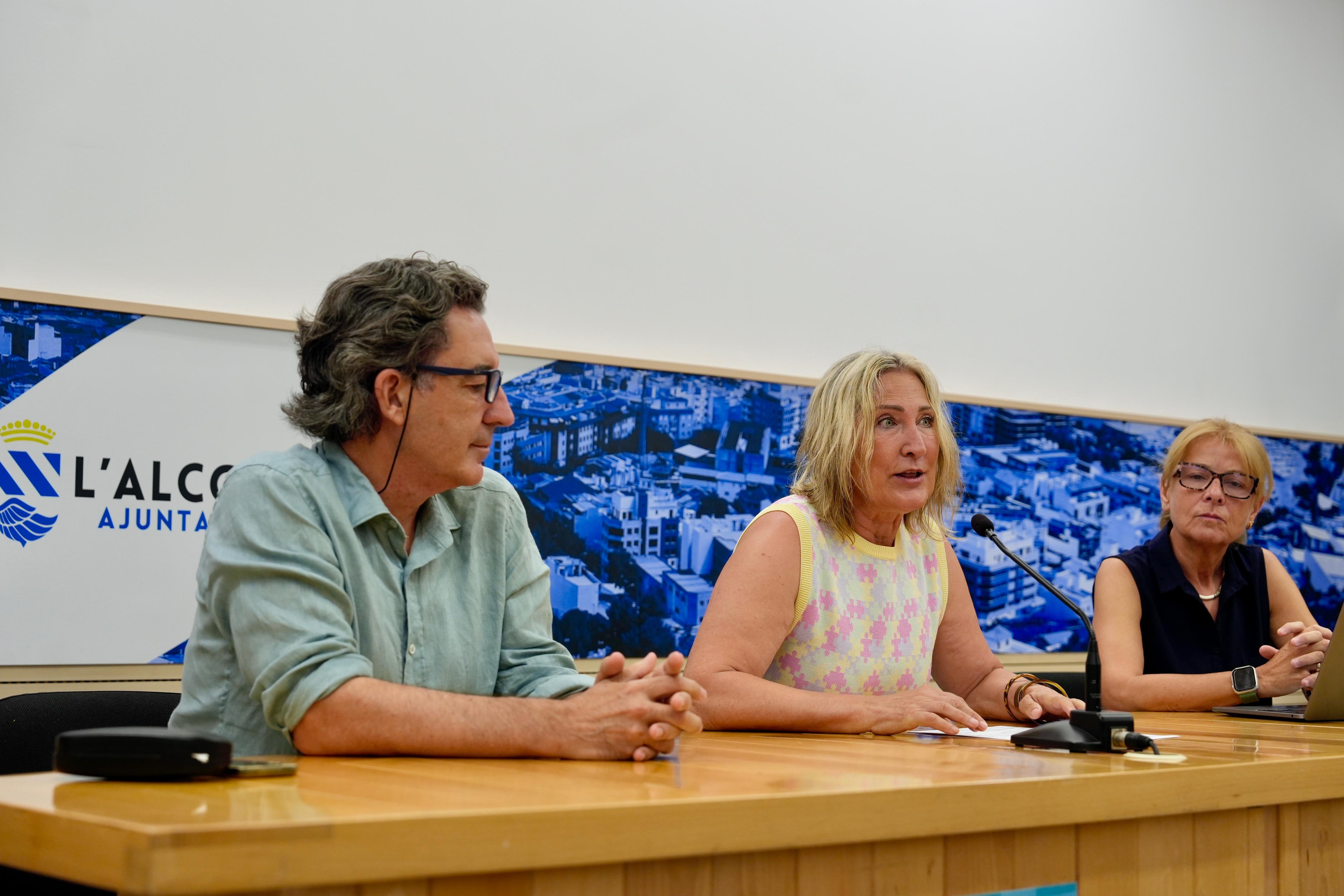 Guillermo Dalia, Tica Pons i Ana Vernia 