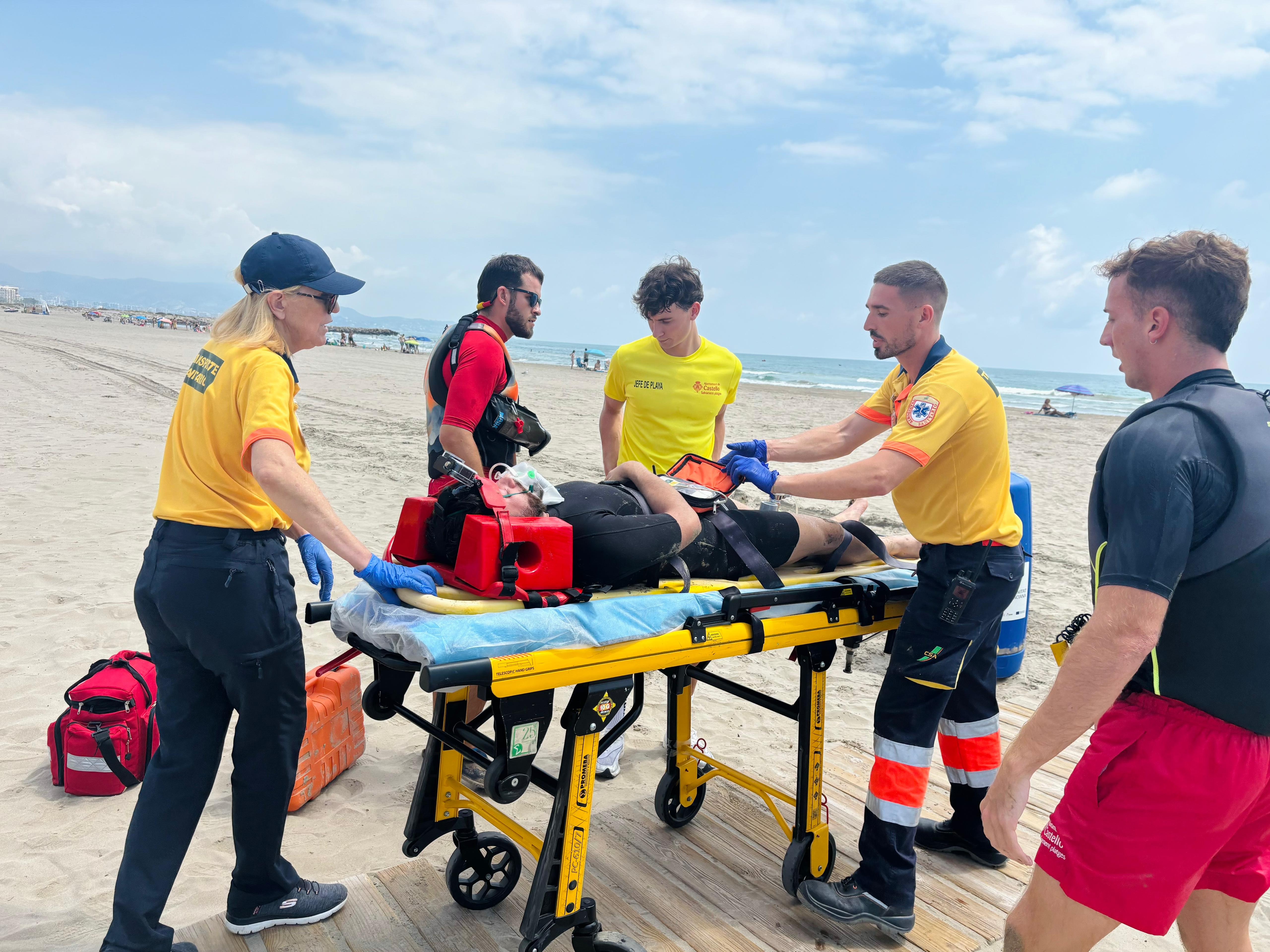 Simulacro de rescate en una playa de Castellón
