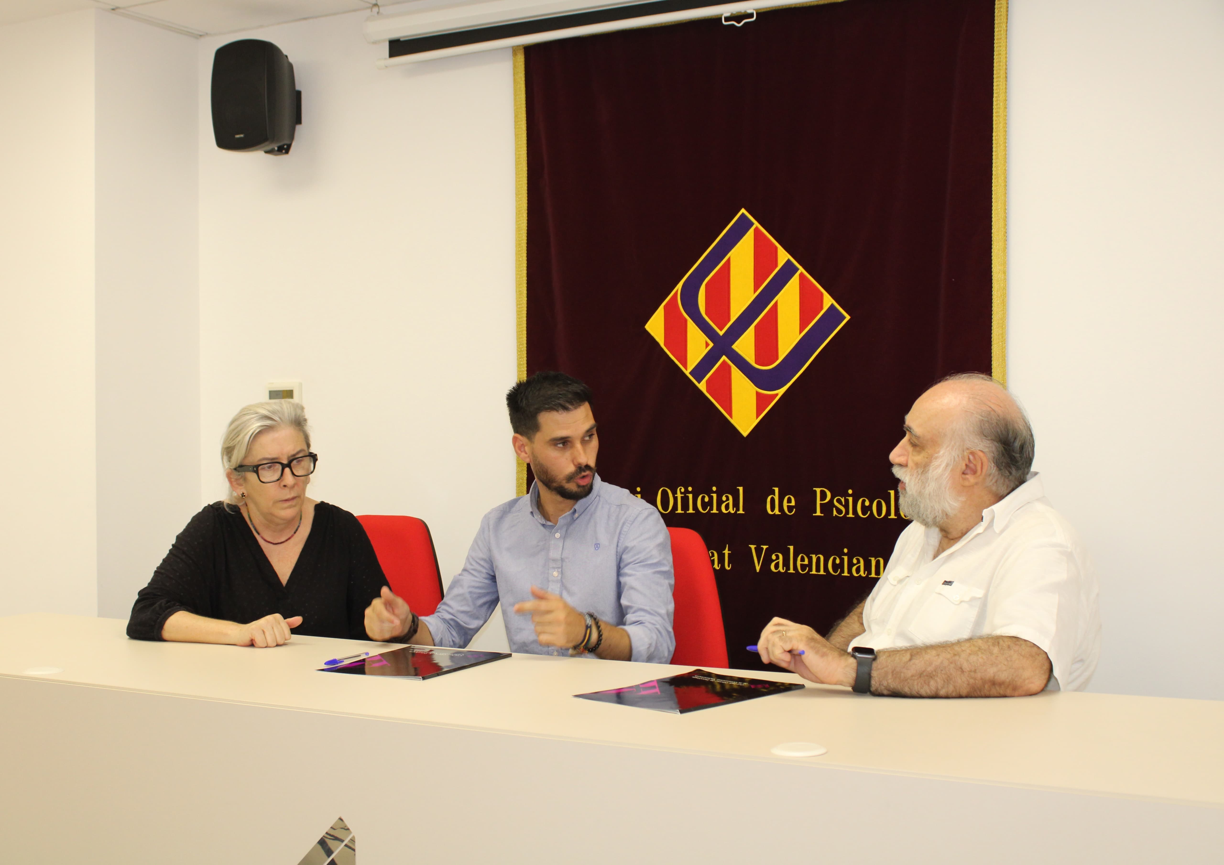 La concejalía de Juventud y el Colegio Oficial de Psicología de la Comunidad Valenciana