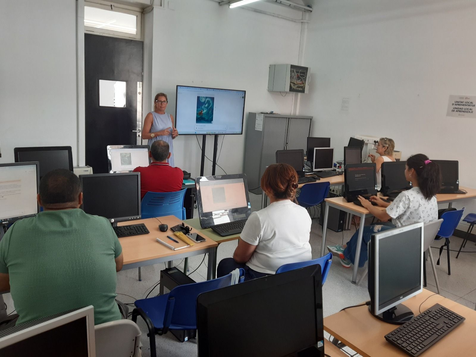 Burriana finalitza amb una gran participació la formació del Pacte Ceràmic per a millorar la busca d'ocupació amb la Intel·ligència Artificial