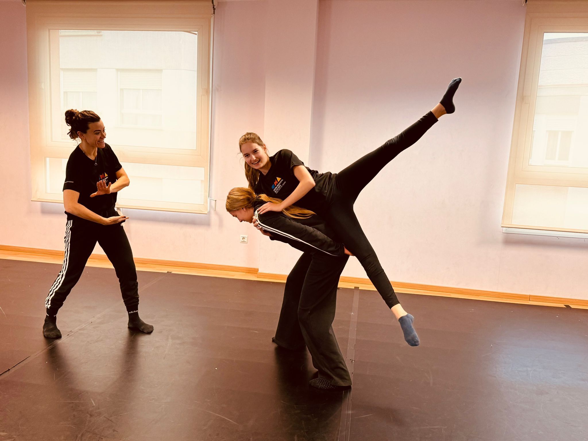 Alumnas del Centro Municipal Les Arts de Burriana