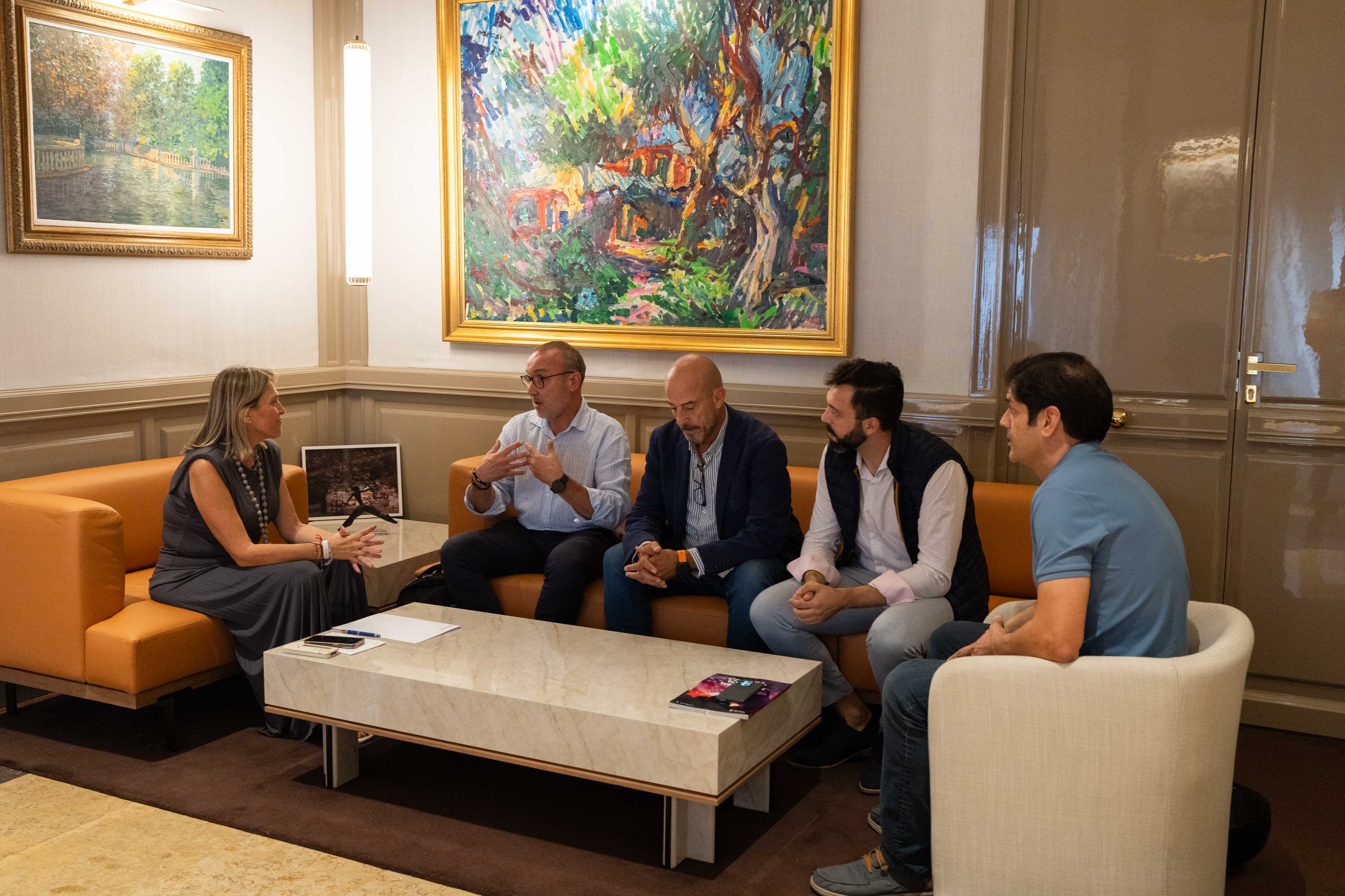 Reunió de la Diputació de Castelló pel 75 aniversari de la Germandat dels Cavallers de la Conquesta